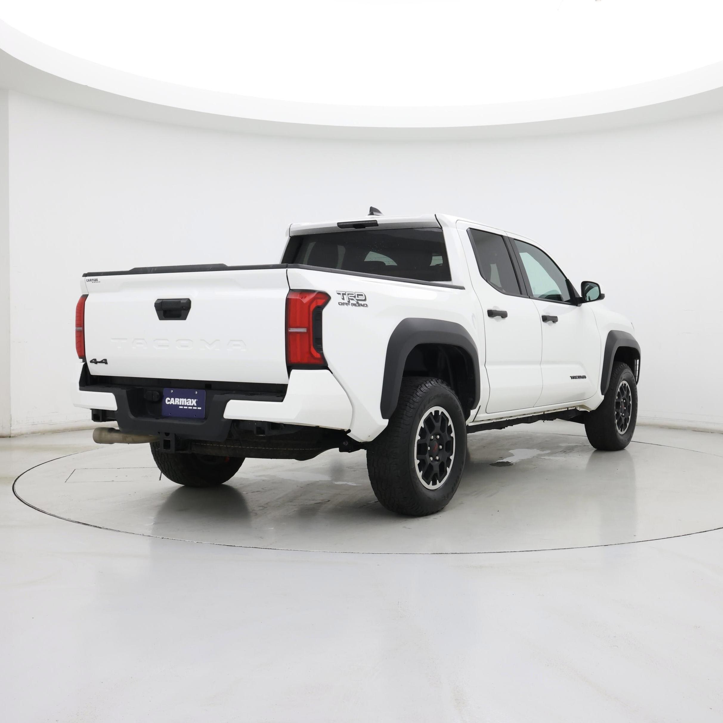 Thumbnail: 2024 Toyota Tacoma - 8