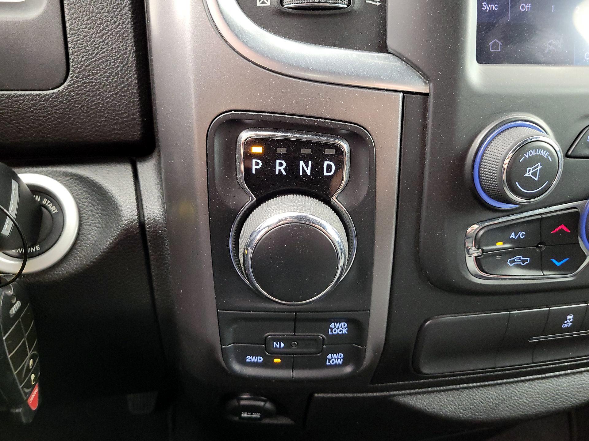 Thumbnail: 2022 RAM 1500 Classic - 17
