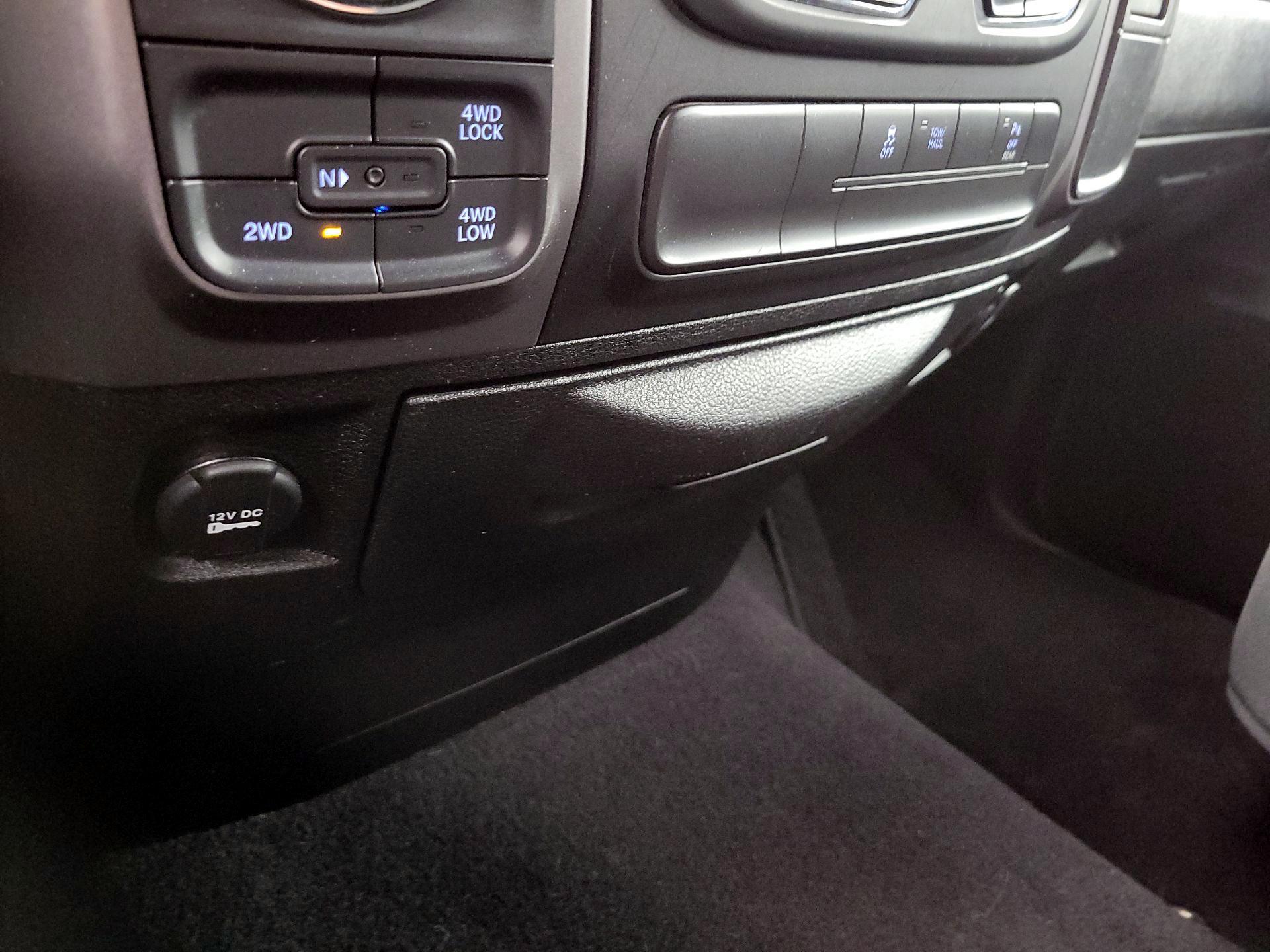 Thumbnail: 2022 RAM 1500 Classic - 18