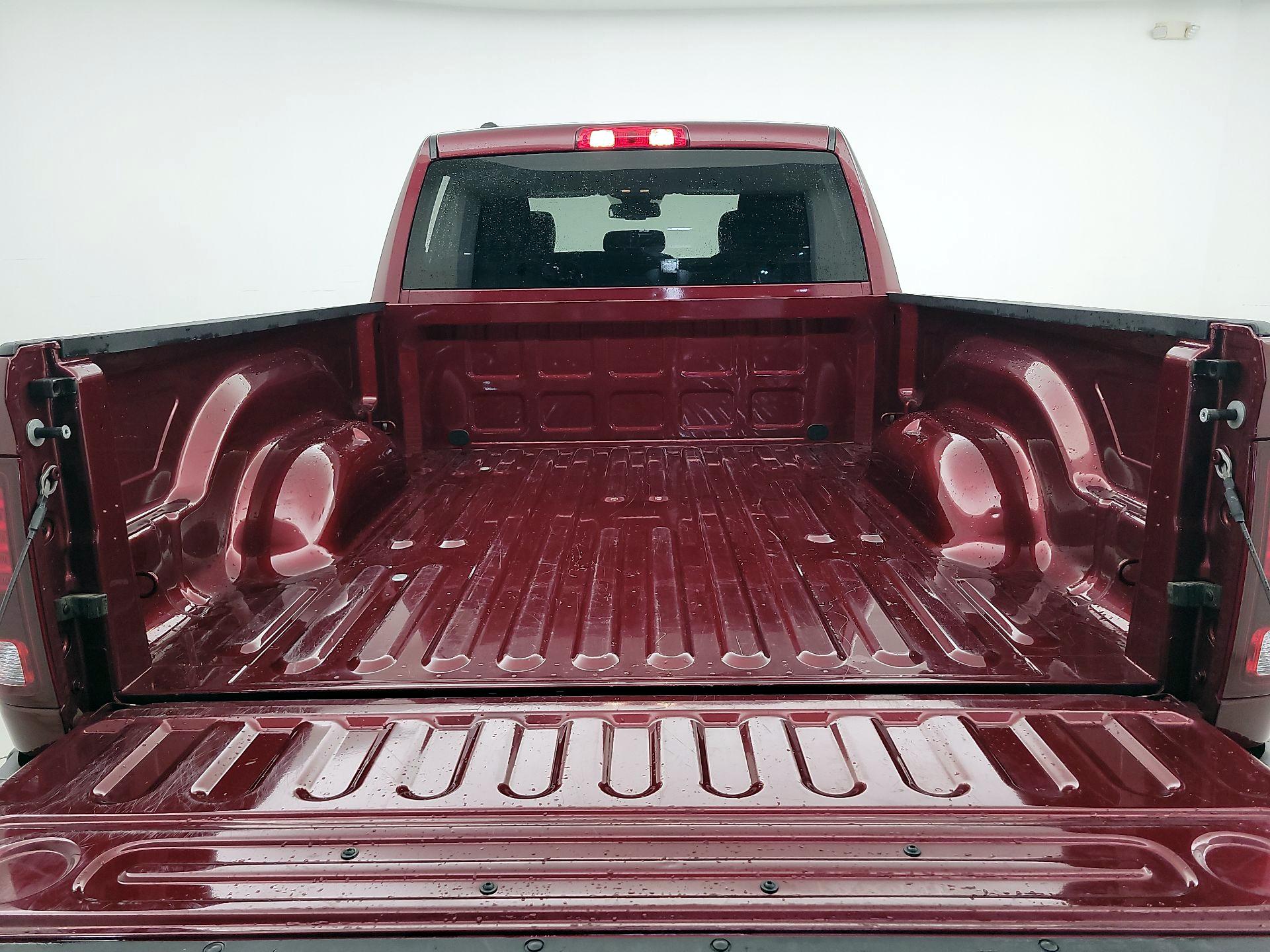 Thumbnail: 2022 RAM 1500 Classic - 20