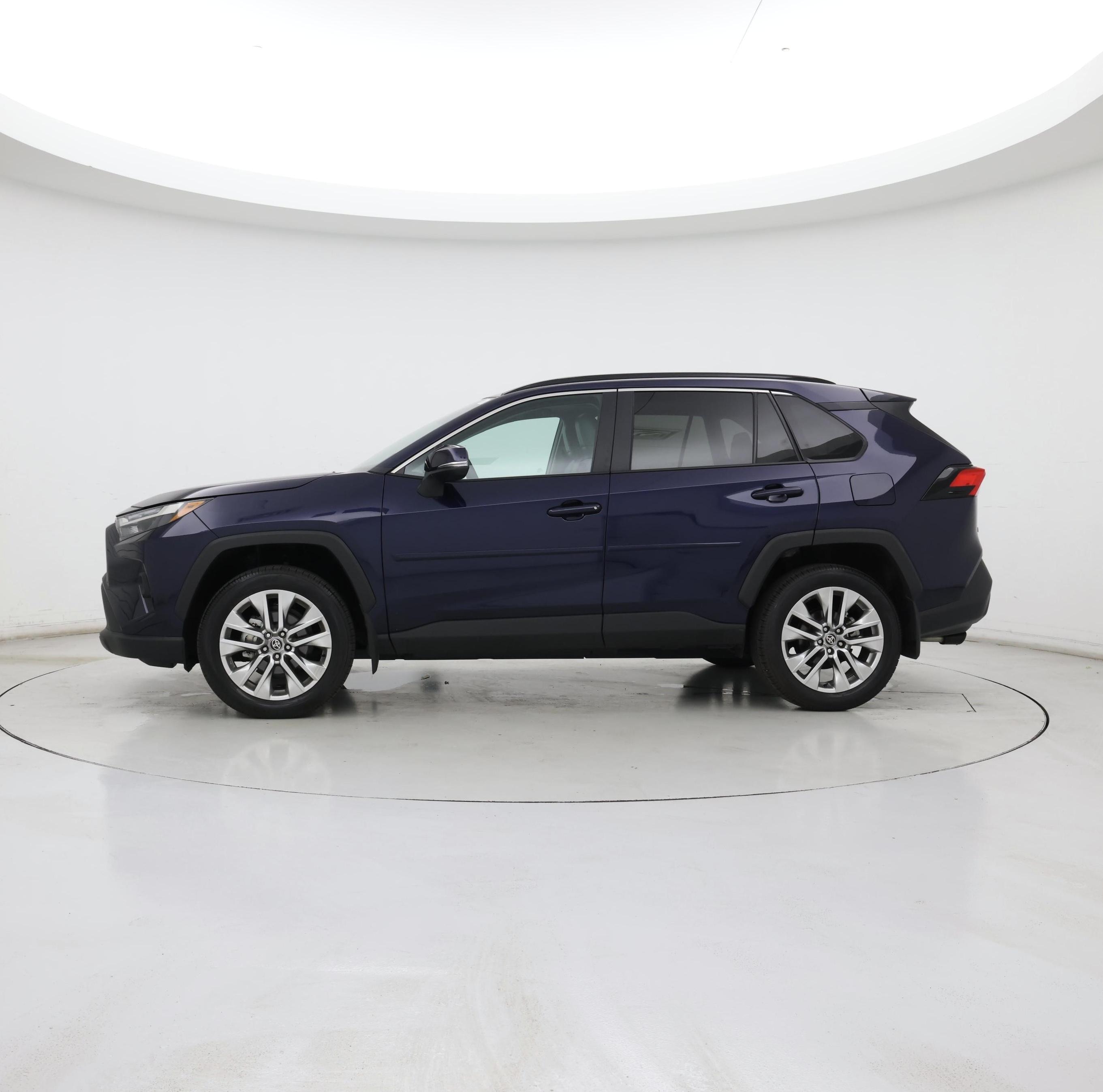 Thumbnail: 2025 Toyota RAV4 - 3