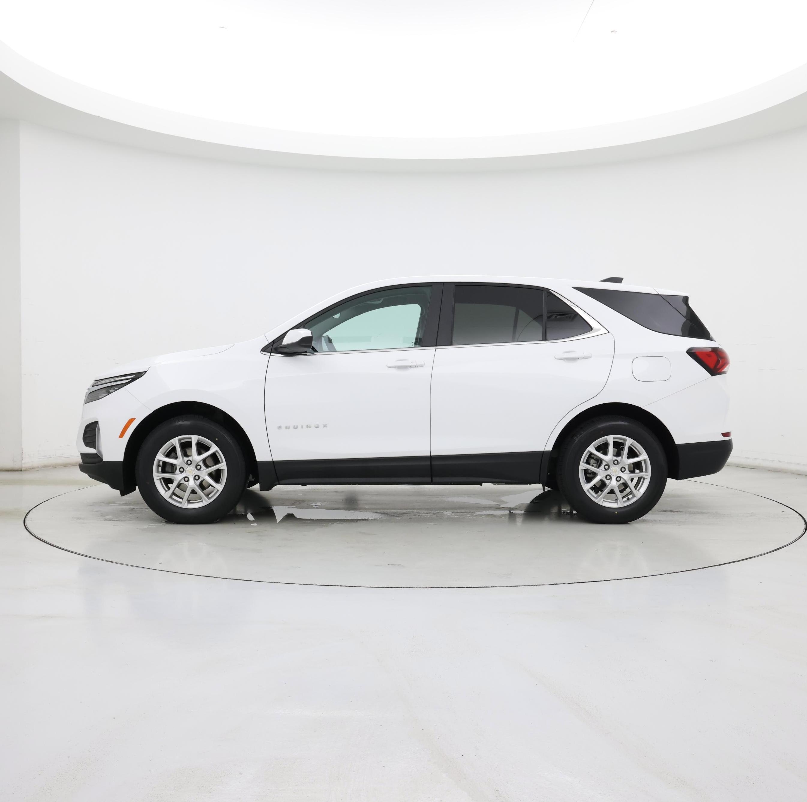 Thumbnail: 2024 Chevrolet Equinox - 3