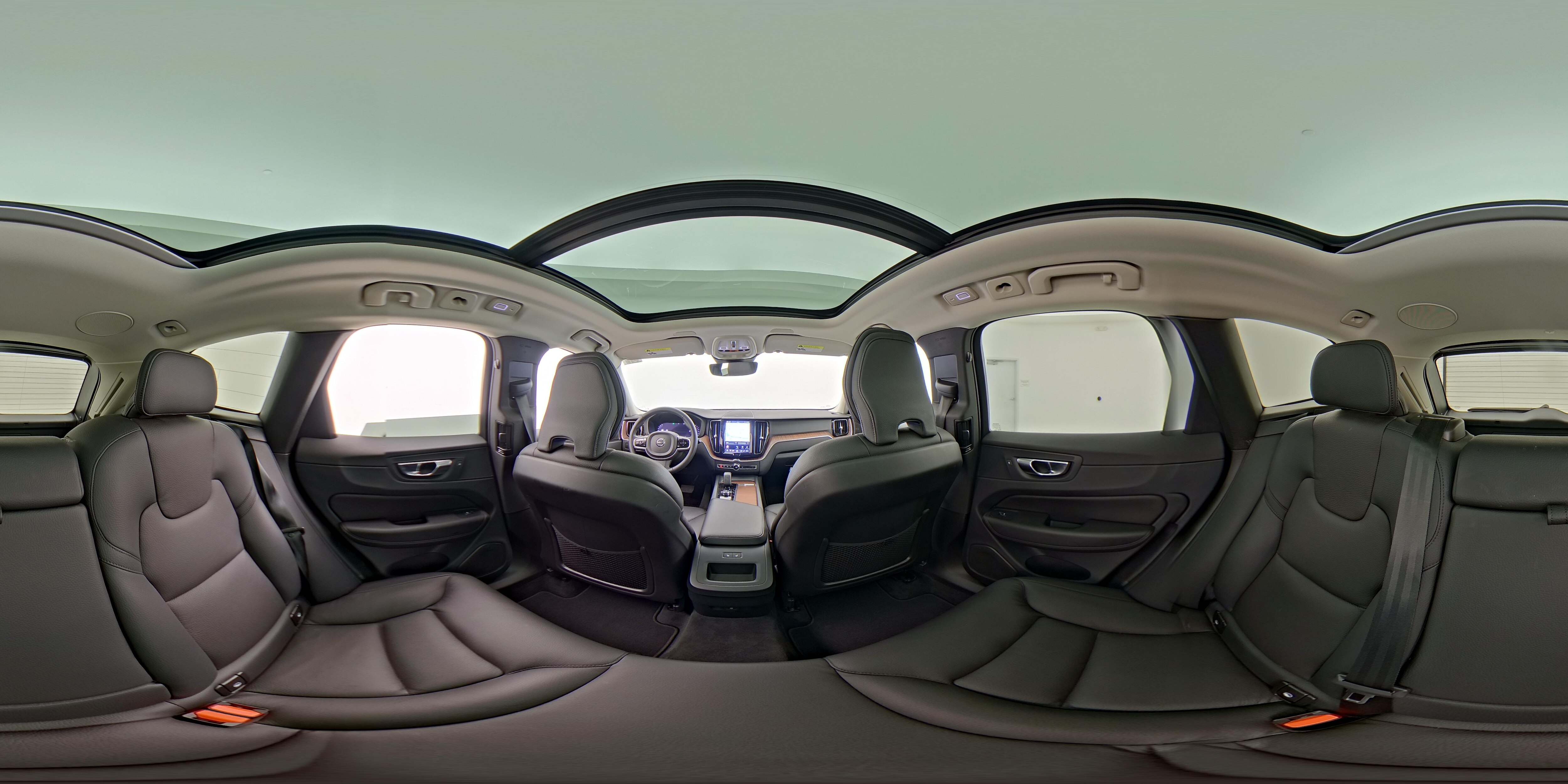 2023 Volvo XC60 Plus - Photo 29