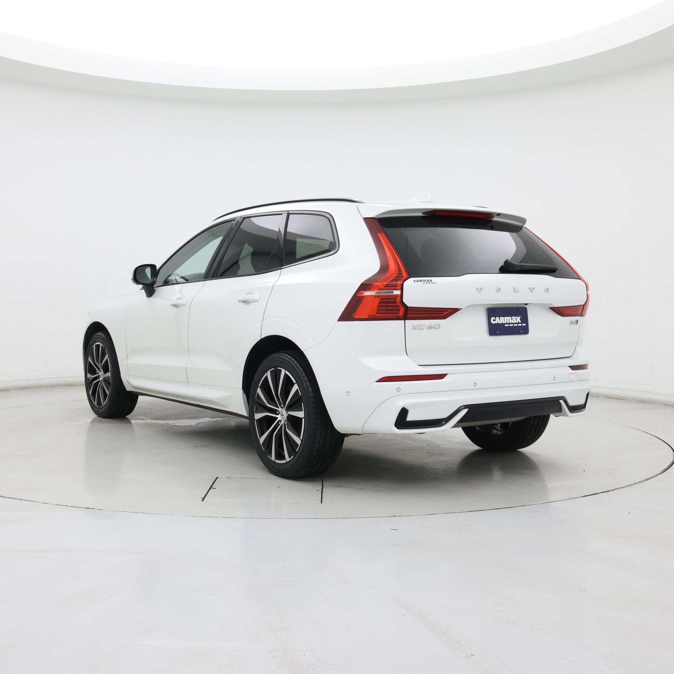 Thumbnail: 2023 Volvo XC60 - 2