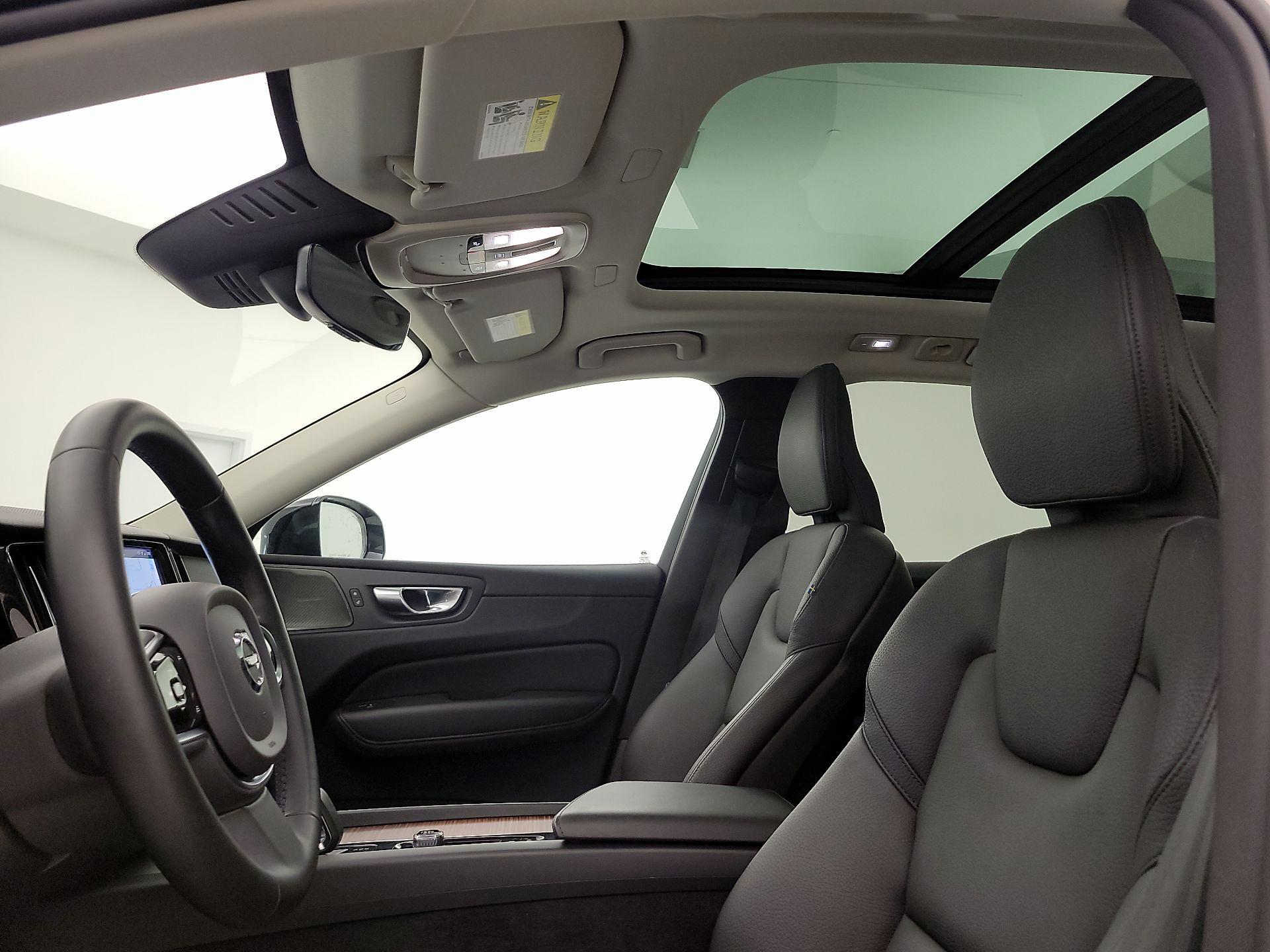 Thumbnail: 2023 Volvo XC60 - 20