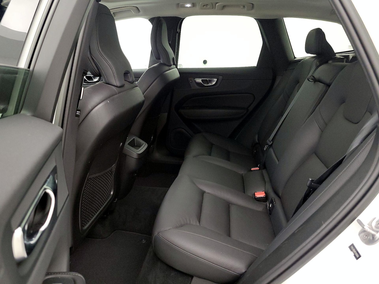 2023 Volvo XC60 Plus - Photo 22