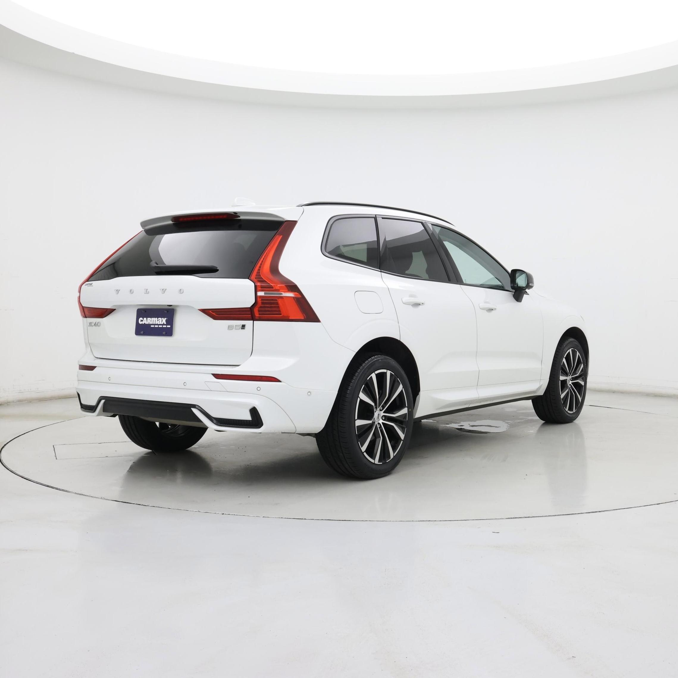 Thumbnail: 2023 Volvo XC60 - 8