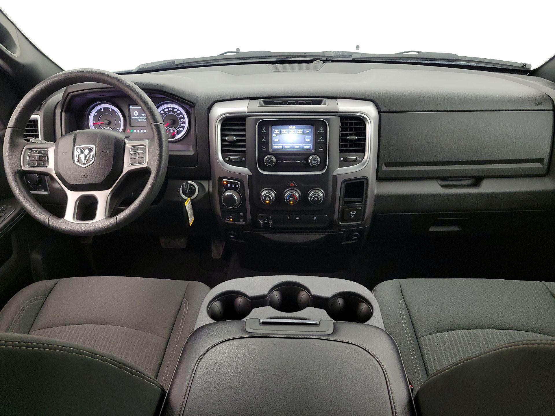Thumbnail: 2022 RAM 1500 Classic - 9