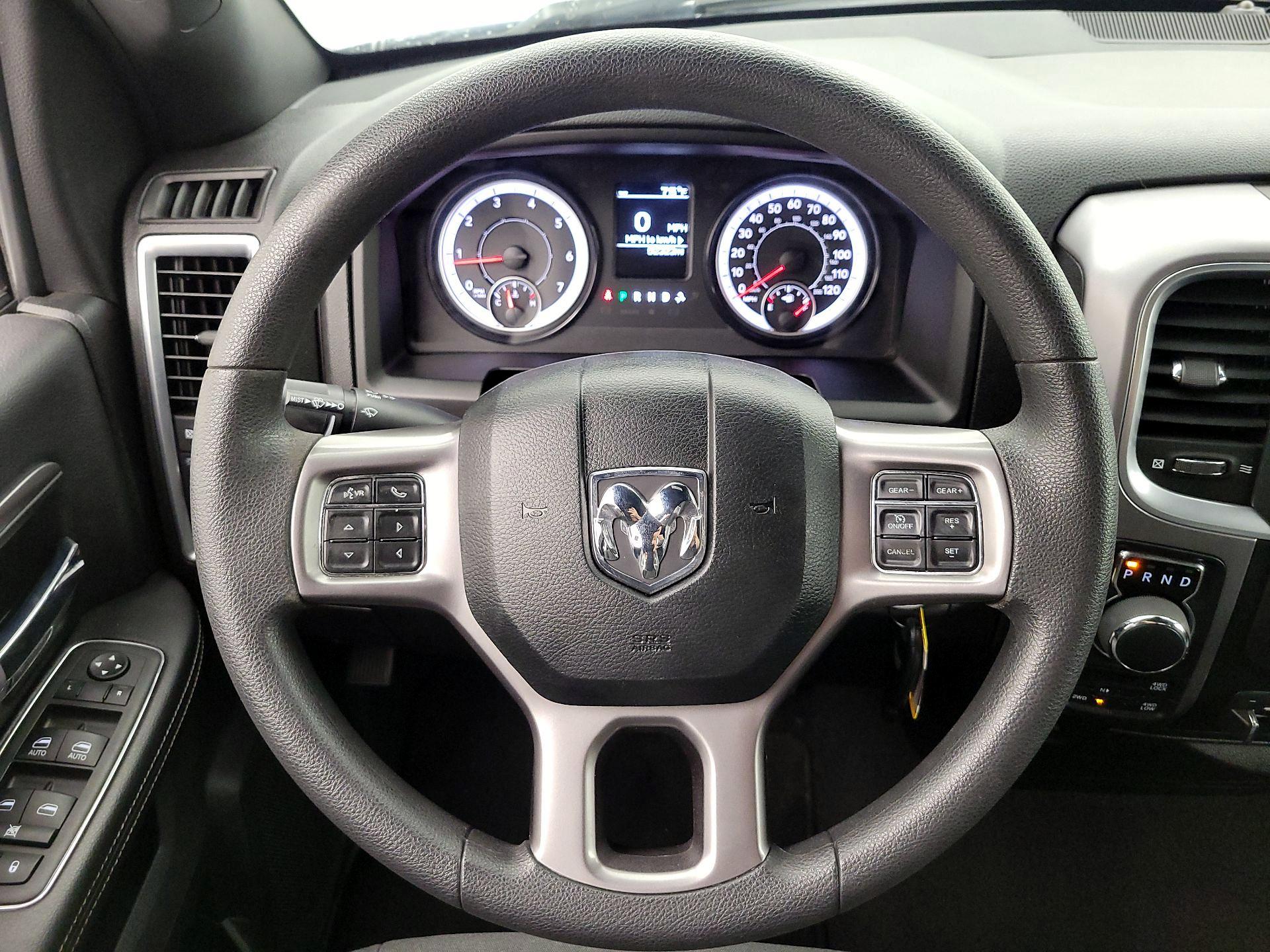 Thumbnail: 2022 RAM 1500 Classic - 10