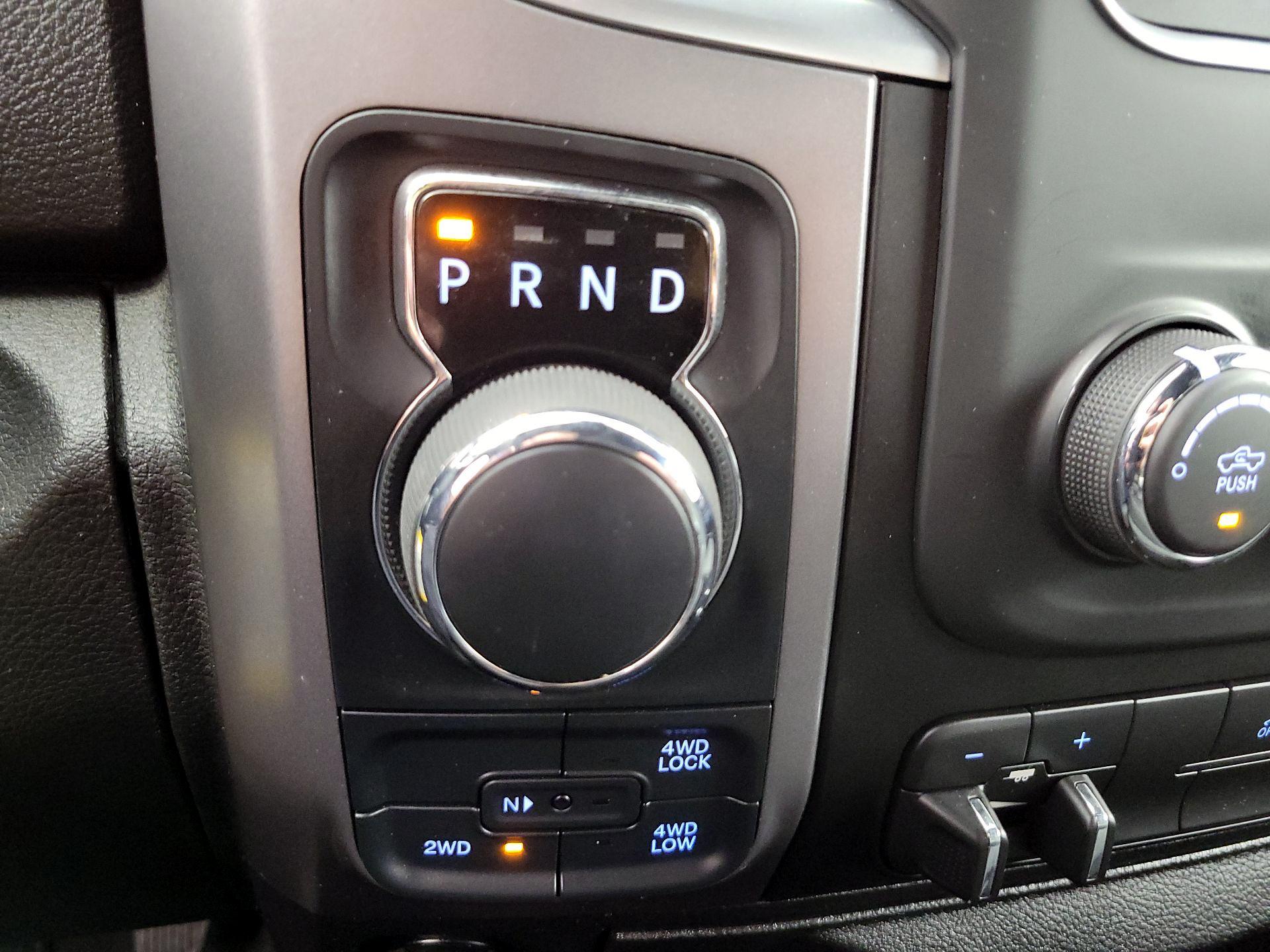 Thumbnail: 2022 RAM 1500 Classic - 17