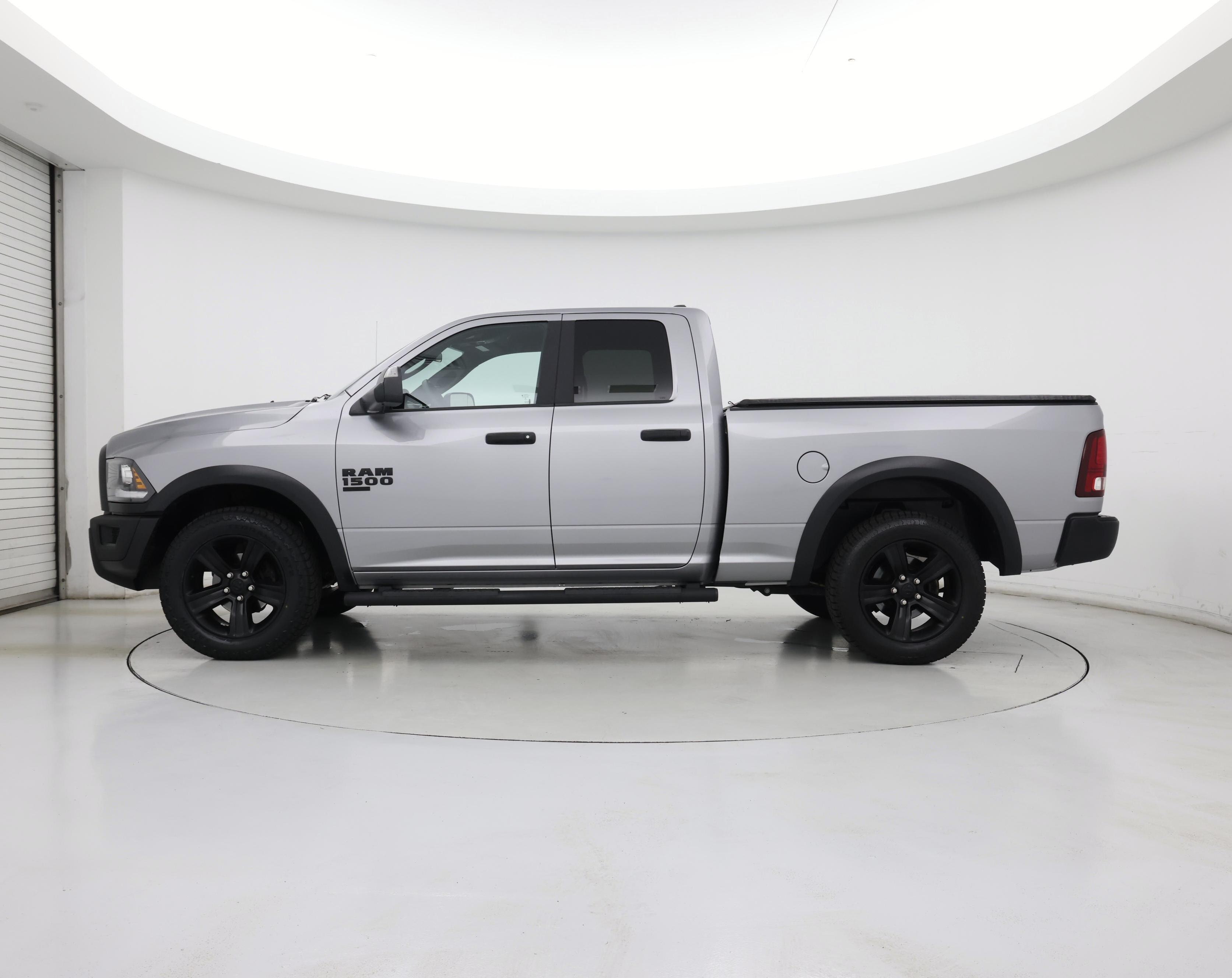 Thumbnail: 2022 RAM 1500 Classic - 3