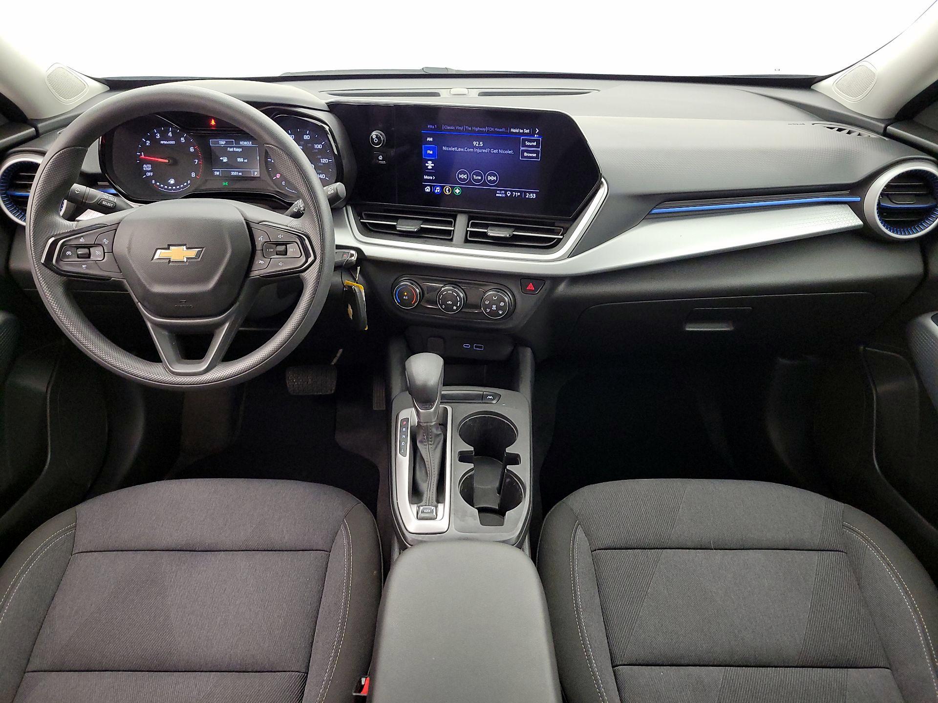 Thumbnail: 2024 Chevrolet Trax - 9