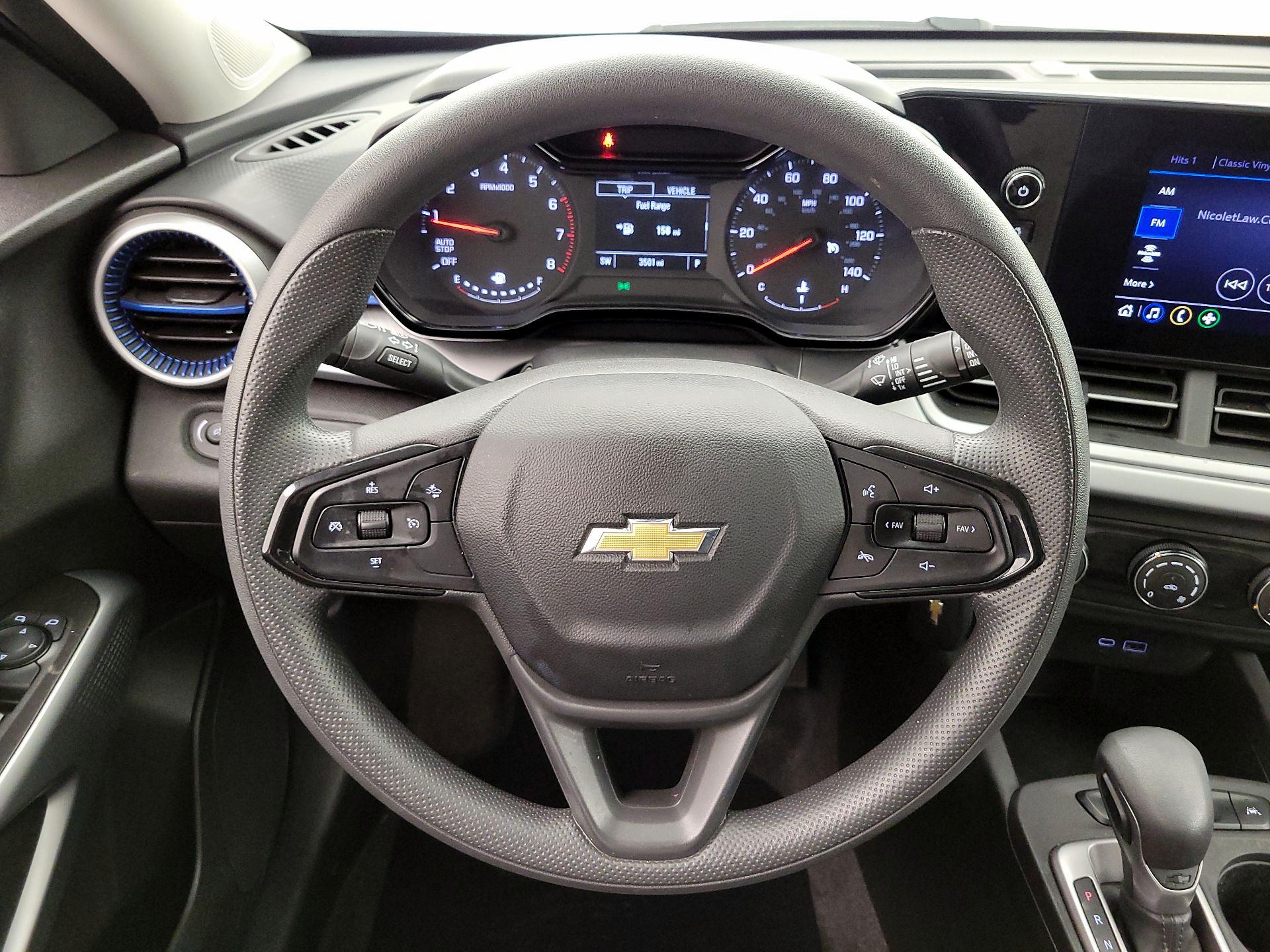 Thumbnail: 2024 Chevrolet Trax - 10