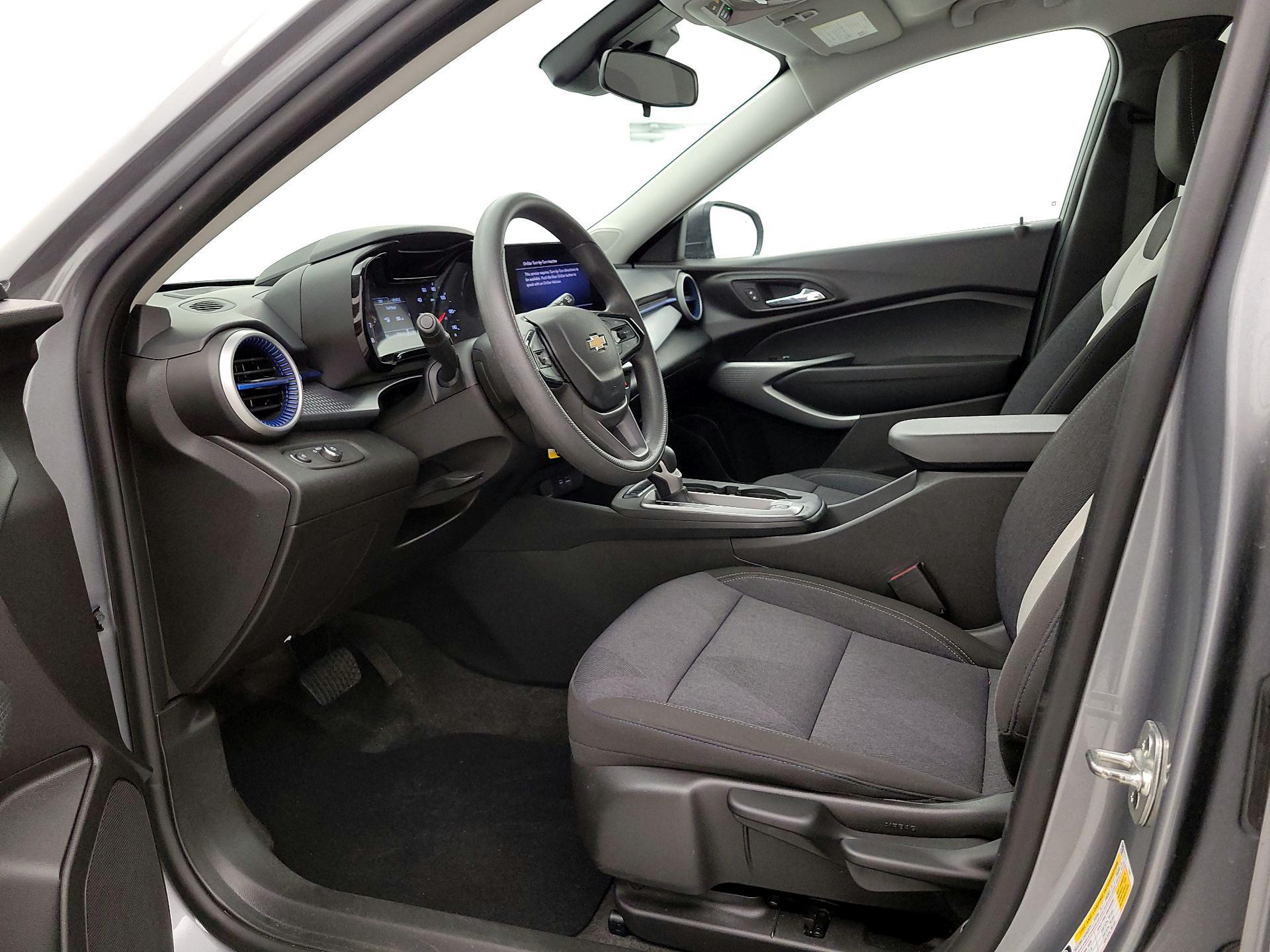 Thumbnail: 2024 Chevrolet Trax - 11