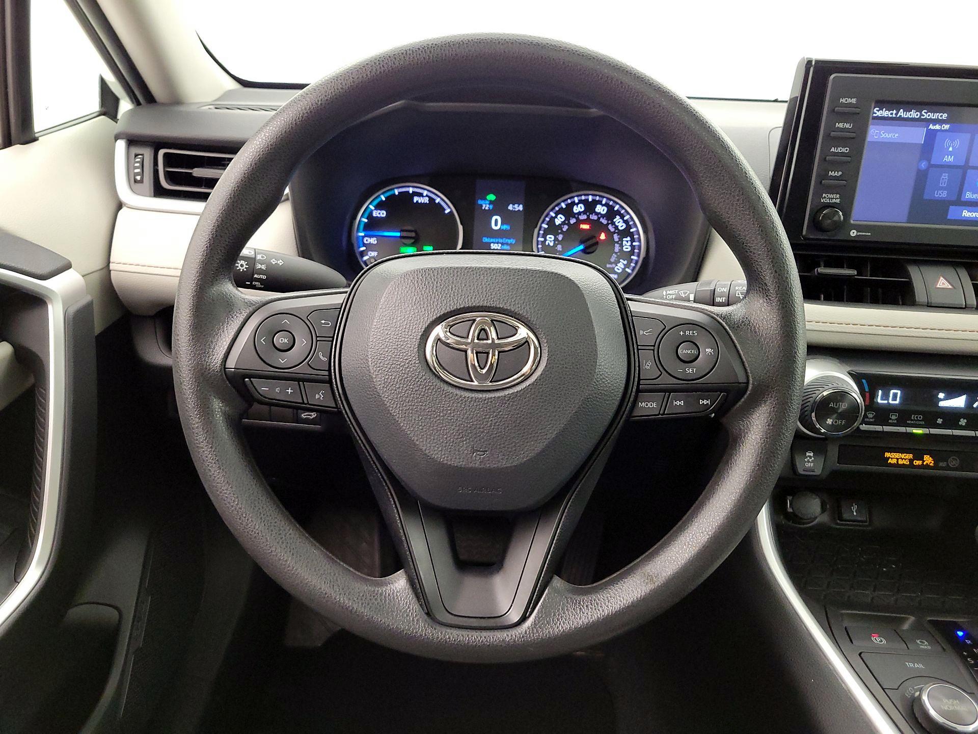 Thumbnail: 2022 Toyota RAV4 - 10