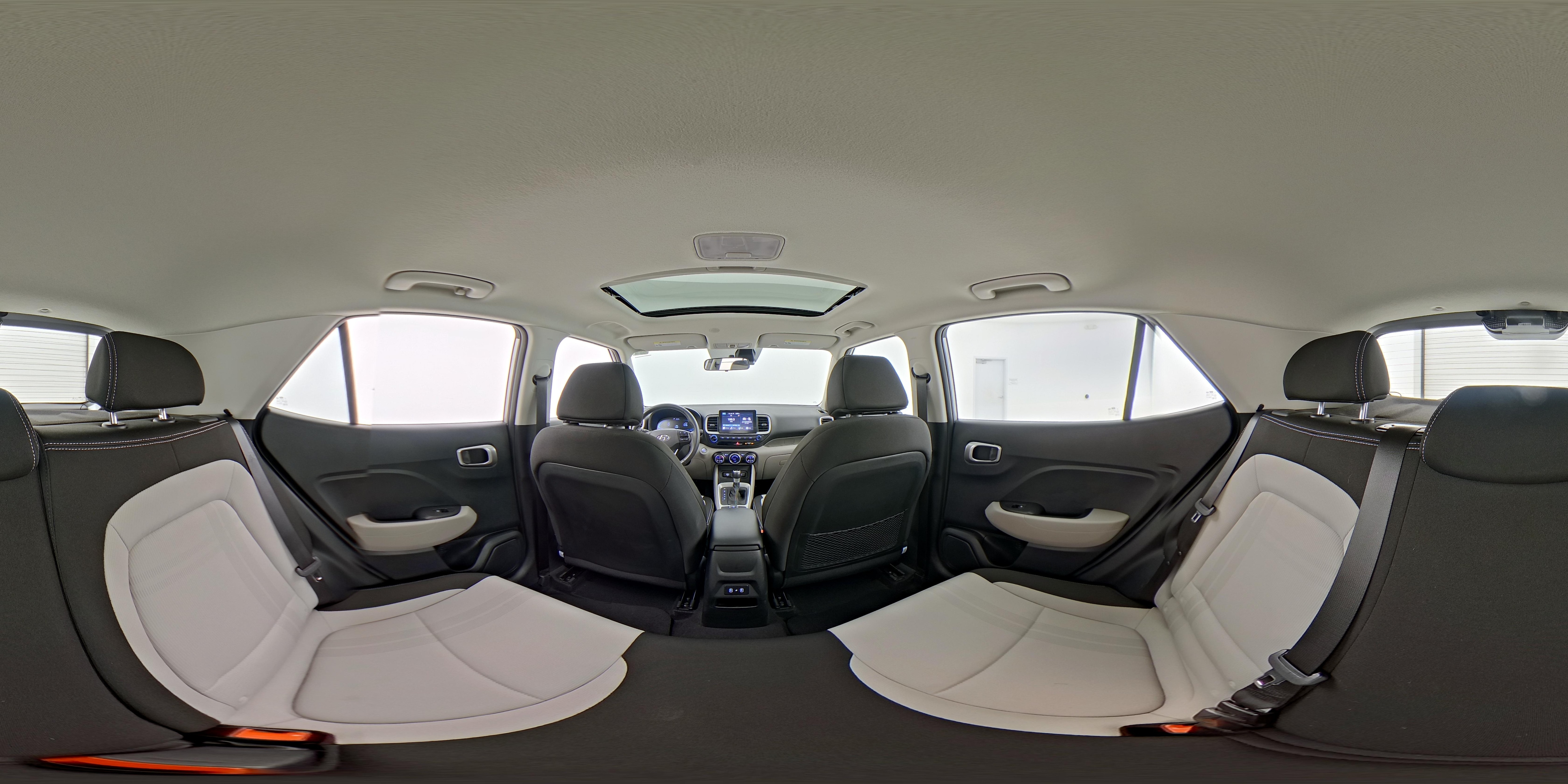 2025 Hyundai Venue SEL - Photo 26