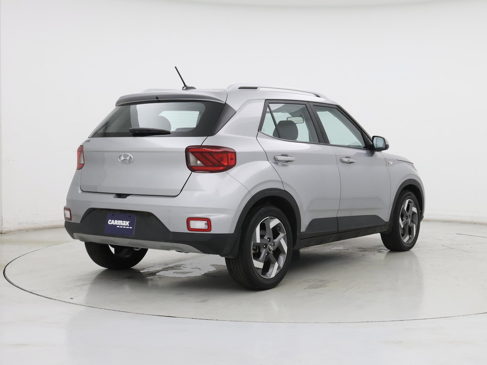 2025 Hyundai Venue SEL - Photo 9