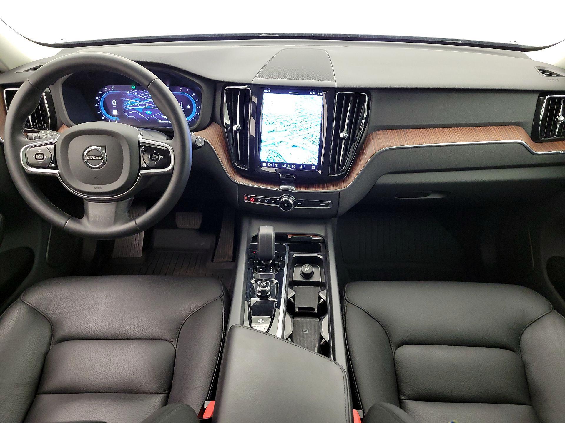 Thumbnail: 2023 Volvo XC60 - 9