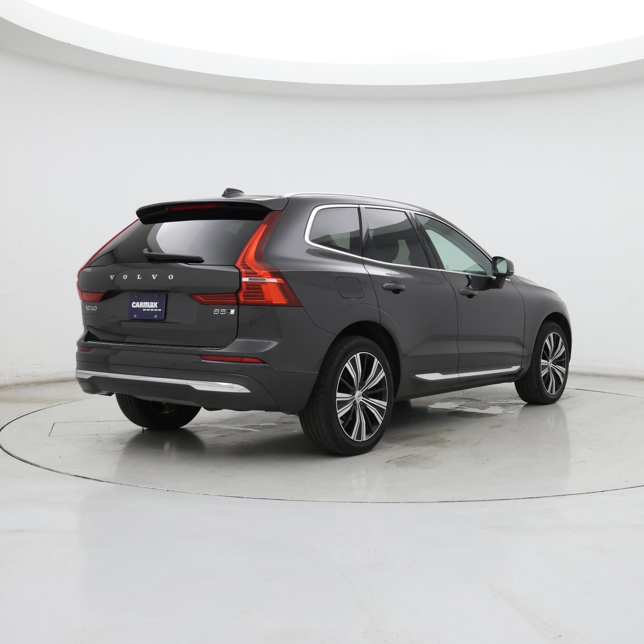 Thumbnail: 2023 Volvo XC60 - 8