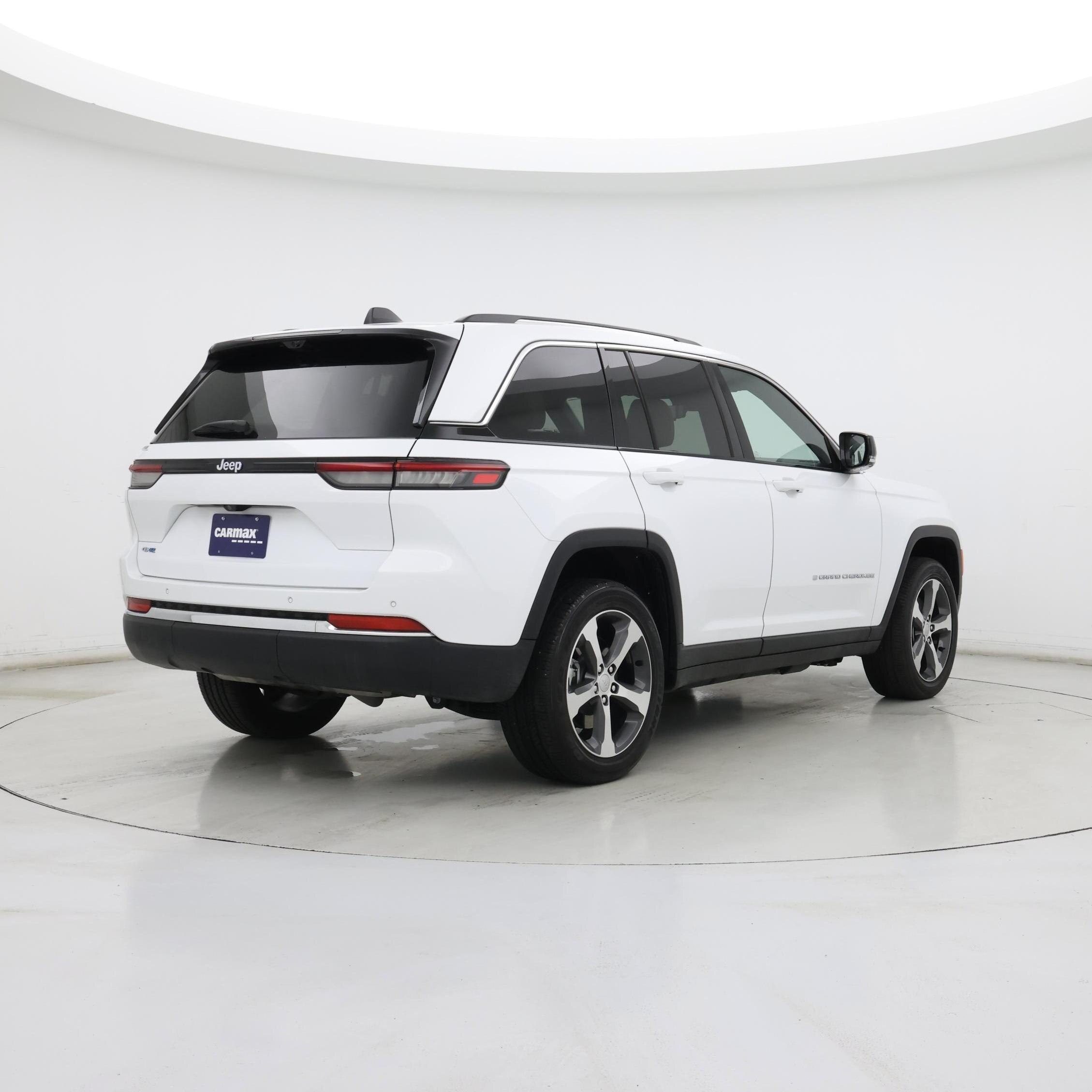 Thumbnail: 2022 Jeep Grand Cherokee - 8