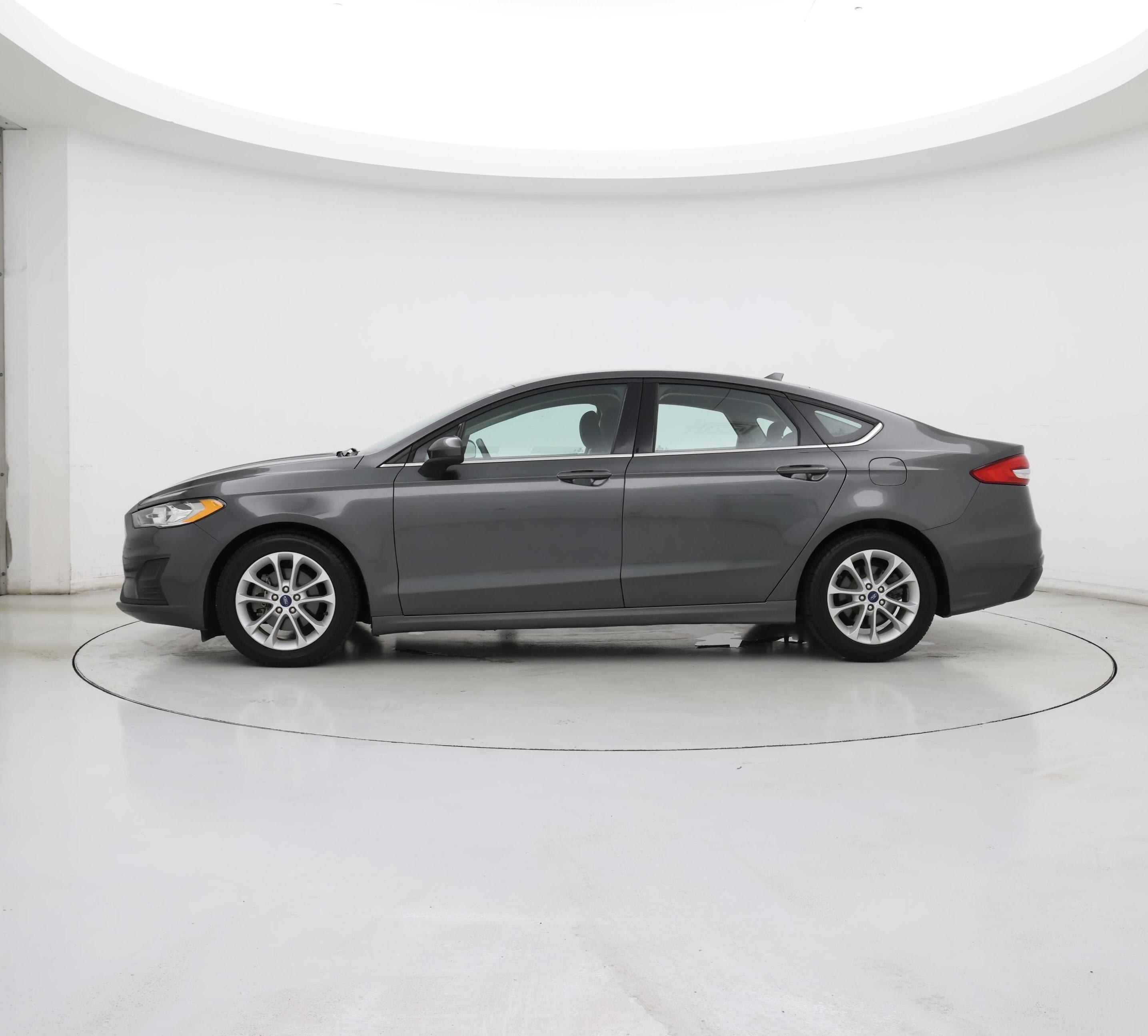 Thumbnail: 2020 Ford Fusion - 3