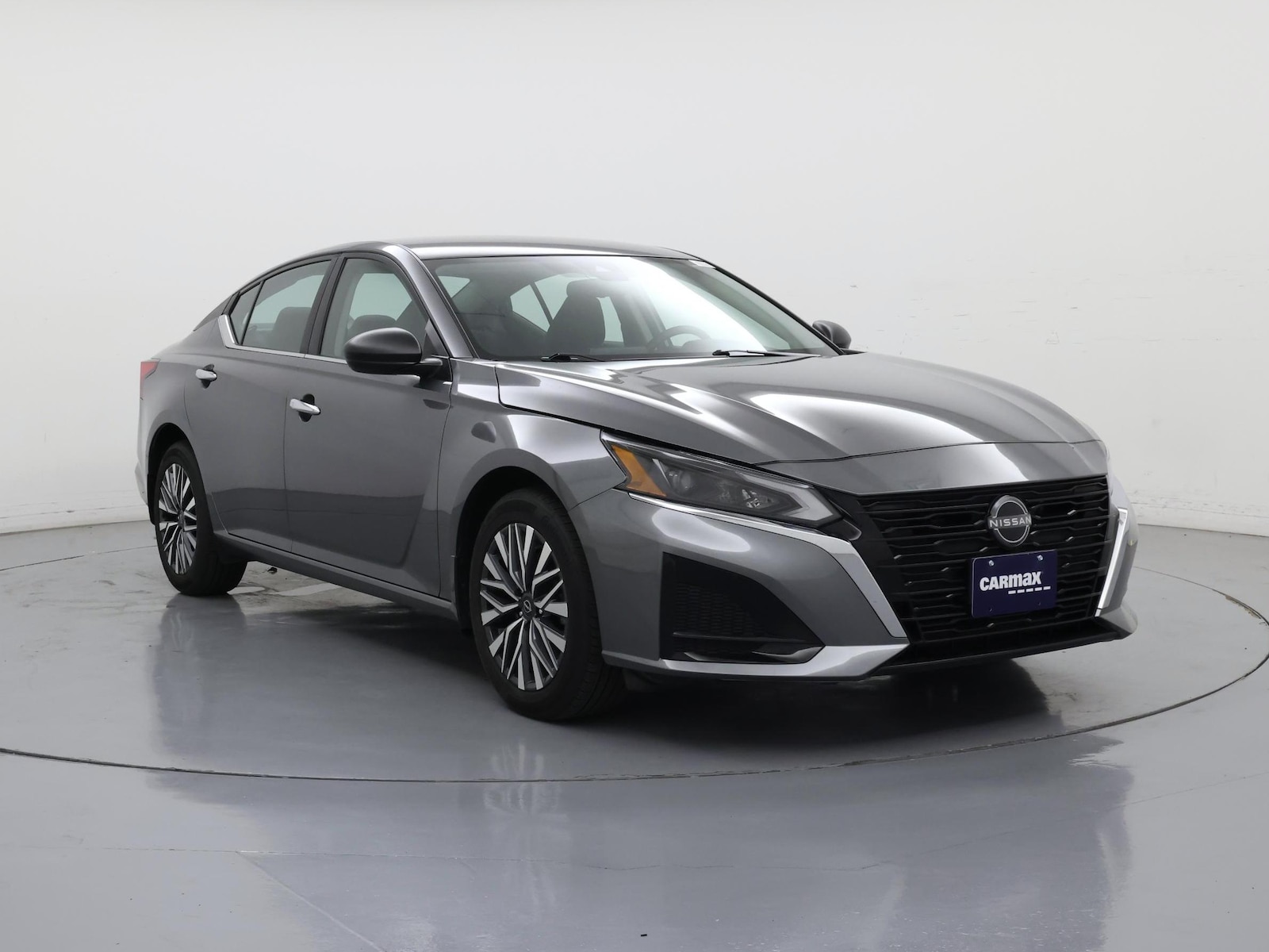 2024 Nissan Altima SV - Photo 2