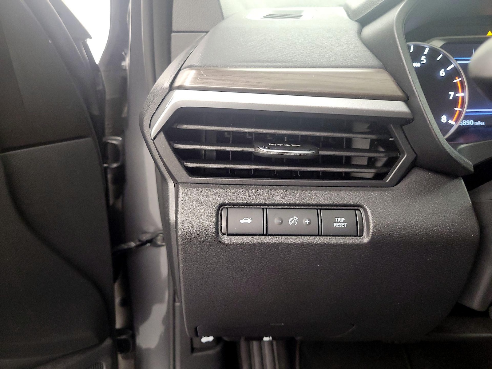 2024 Nissan Altima SV - Photo 14