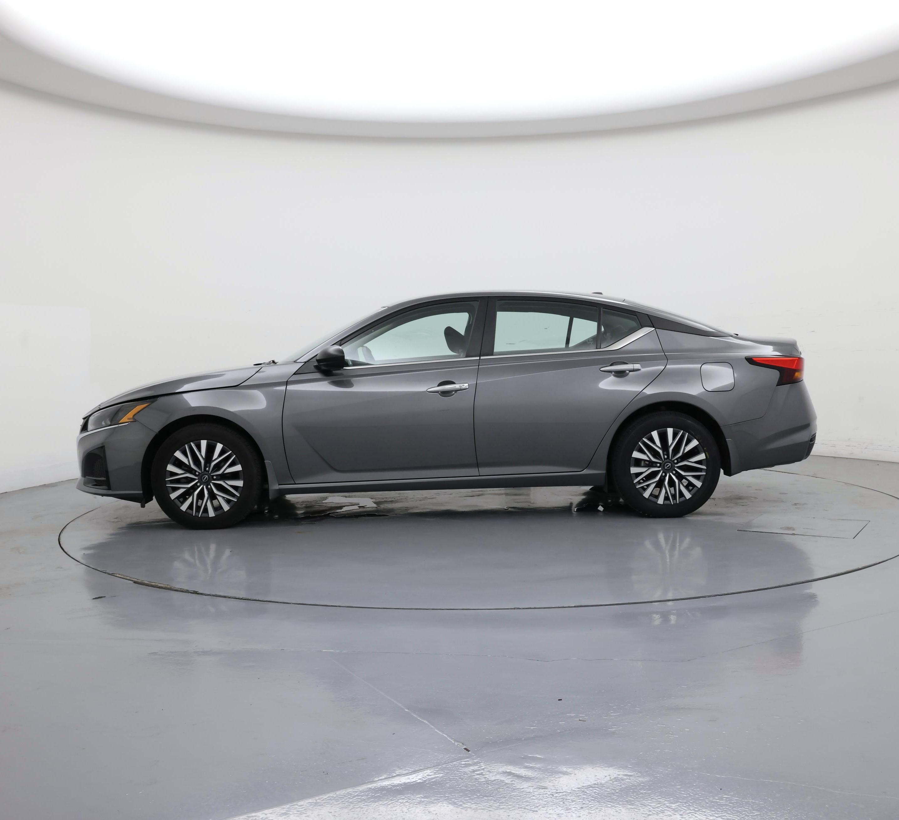Thumbnail: 2024 Nissan Altima - 3