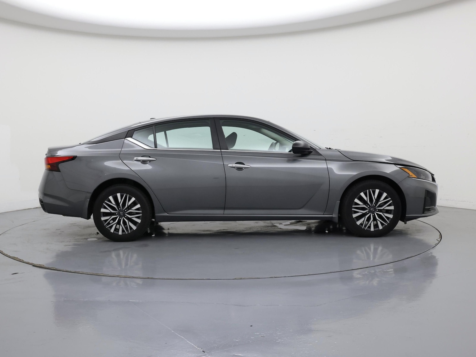 2024 Nissan Altima SV - Photo 8