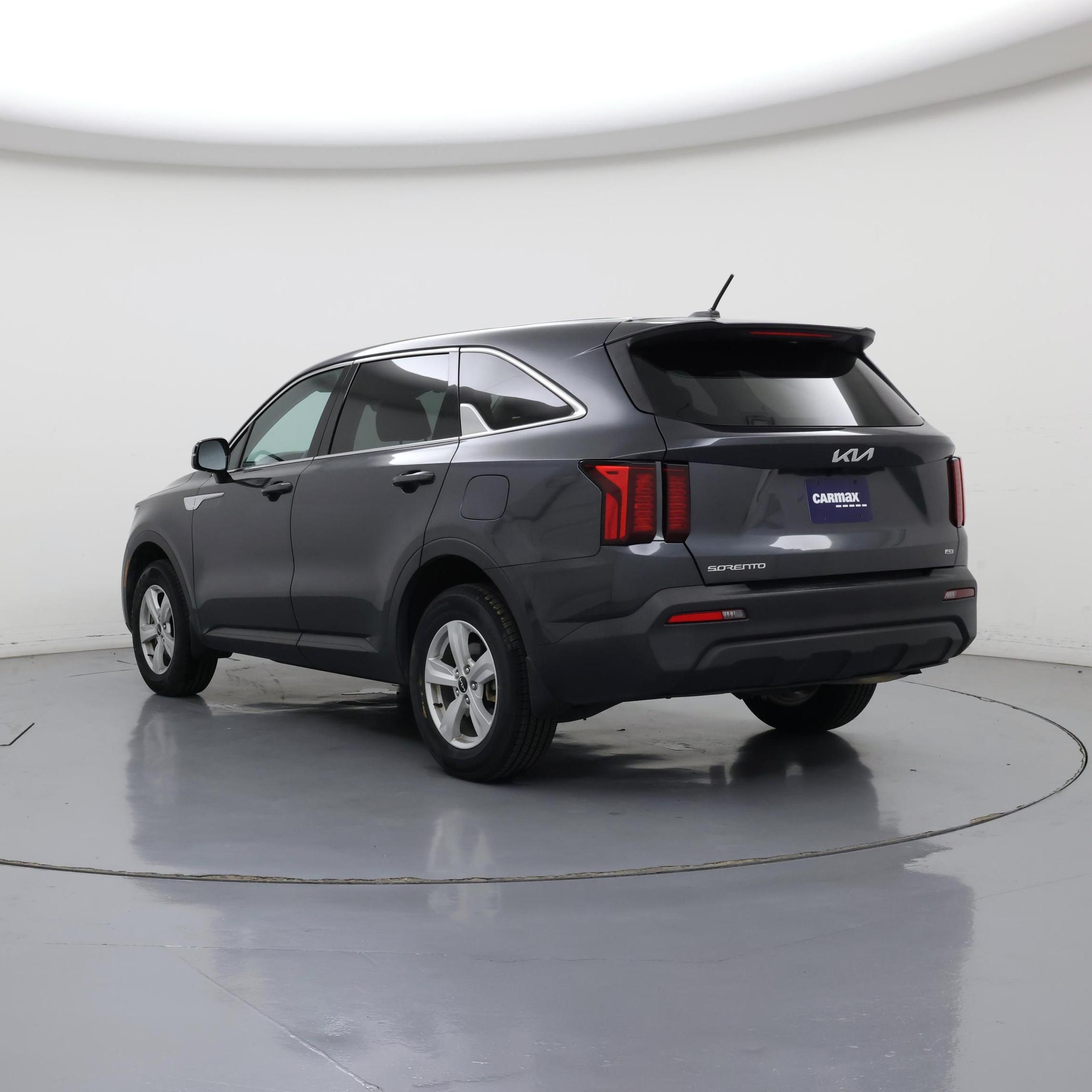 Thumbnail: 2023 Kia Sorento - 2
