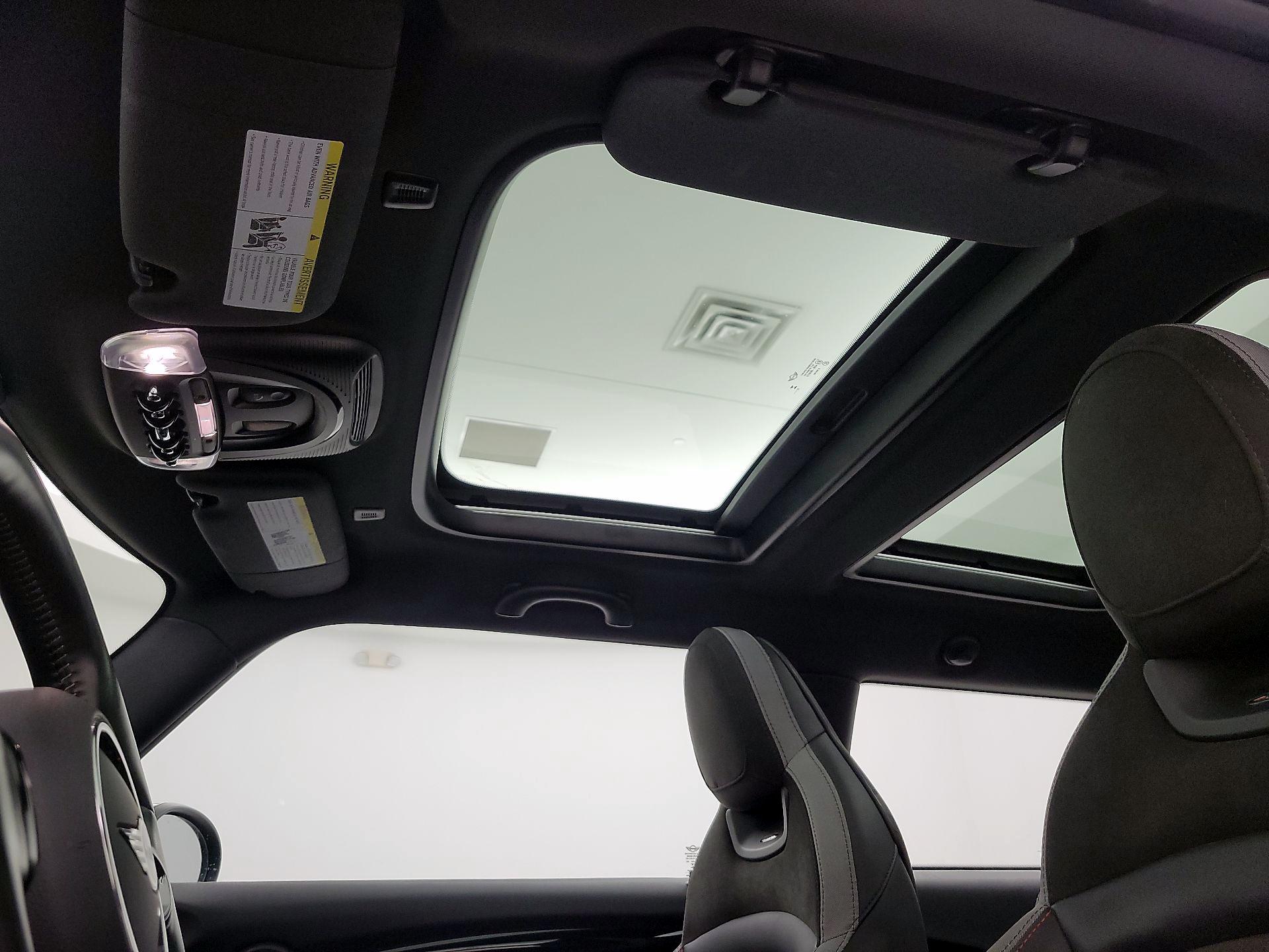 Thumbnail: 2023 MINI Cooper Hardtop - 20