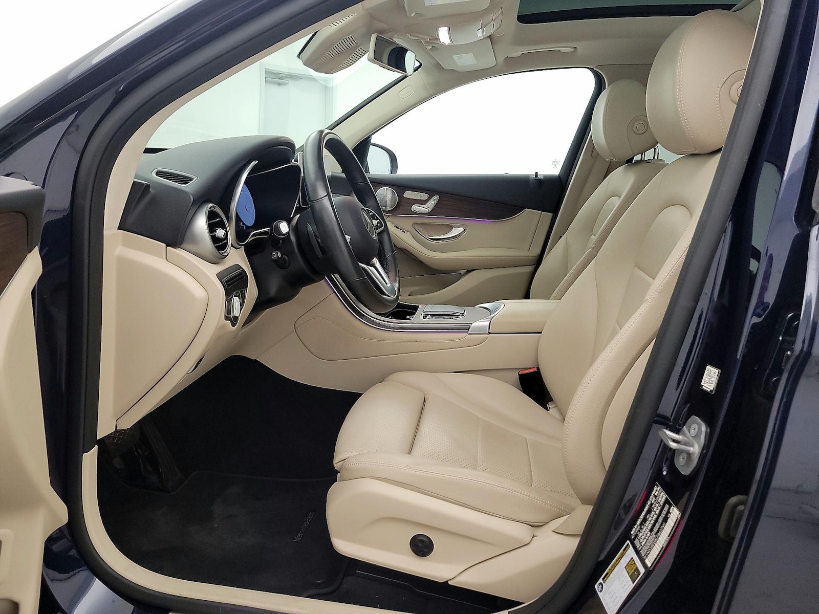 2020 Mercedes-Benz GLC GLC300 - Photo 12