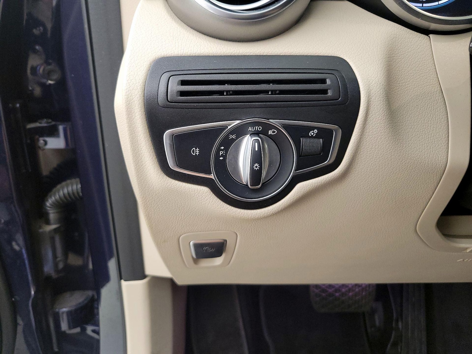 2020 Mercedes-Benz GLC GLC300 - Photo 14