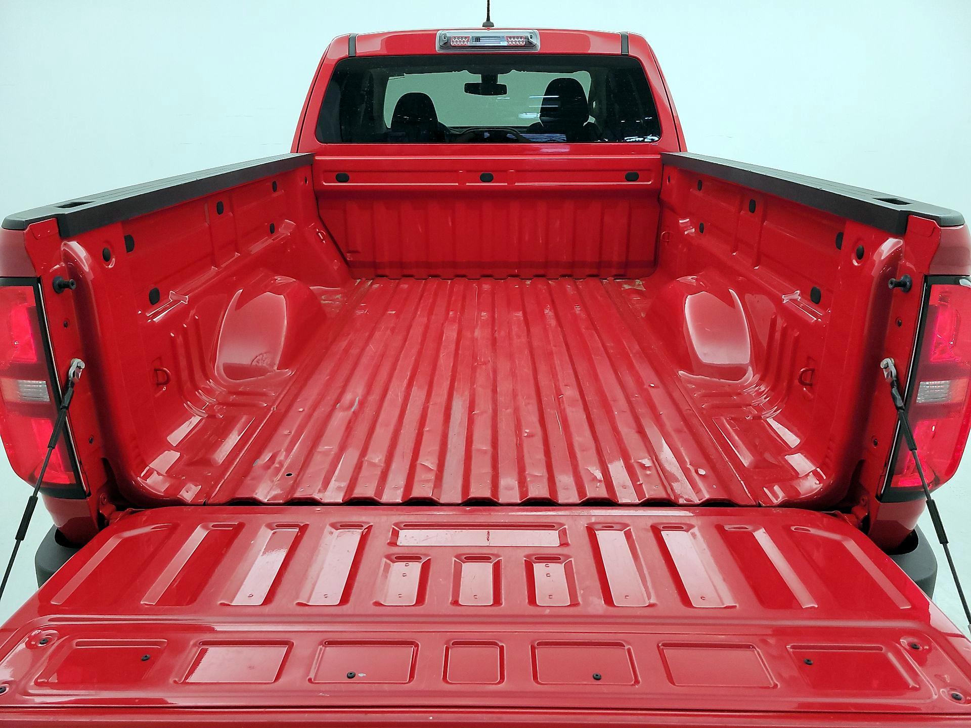 Thumbnail: 2017 Chevrolet Colorado - 20