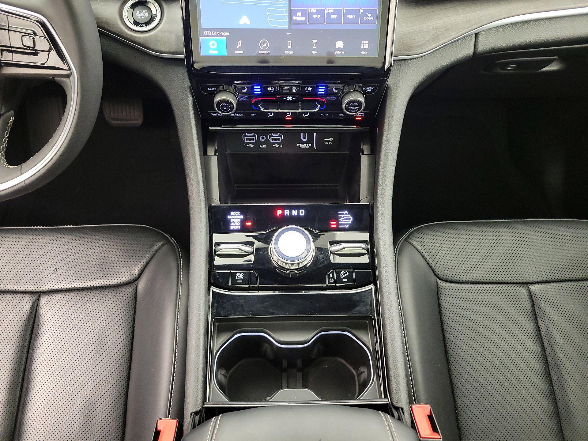 Thumbnail: 2022 Jeep Grand Cherokee - 18