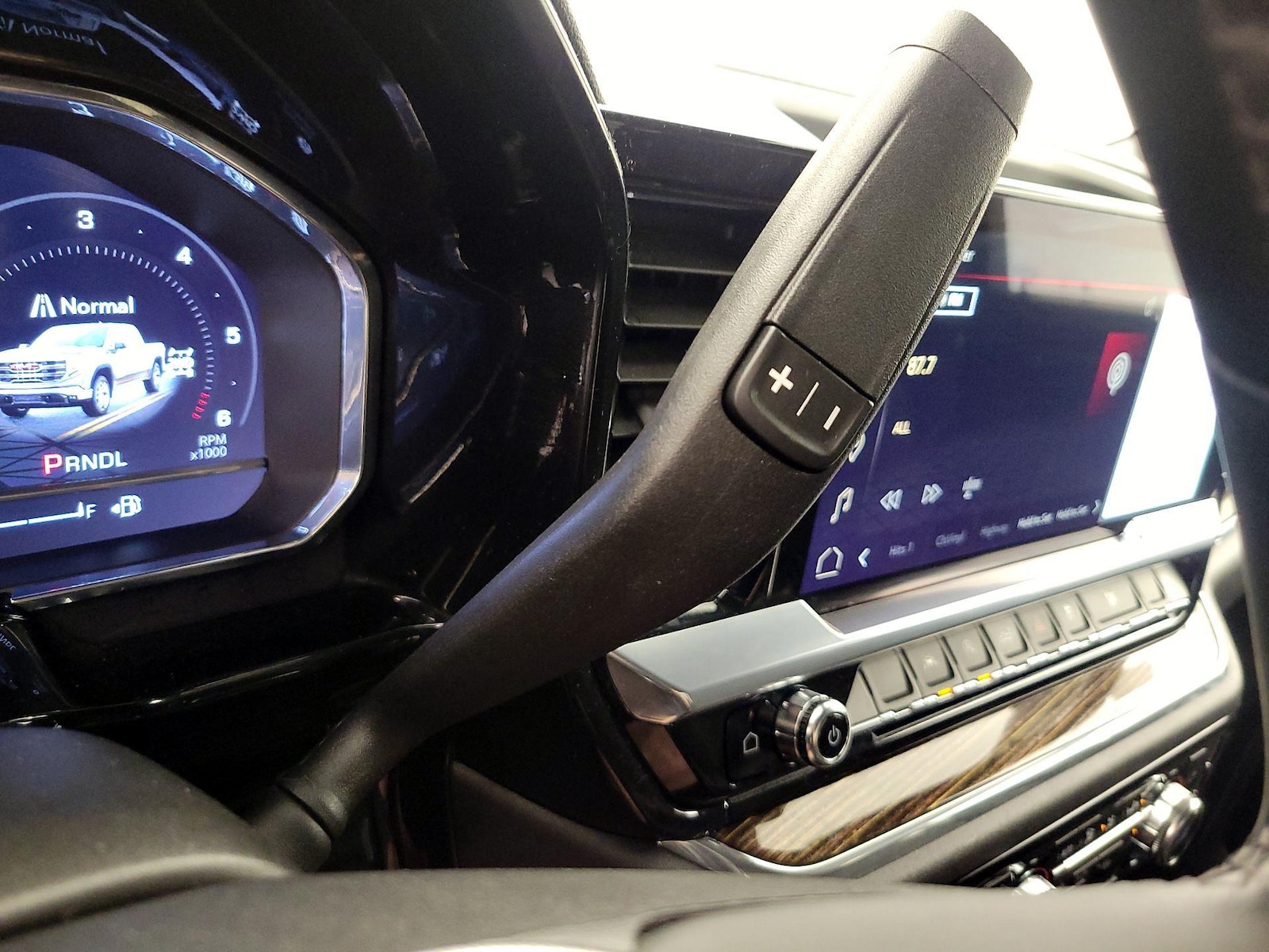 2023 GMC Sierra 1500 Elevation - Photo 18
