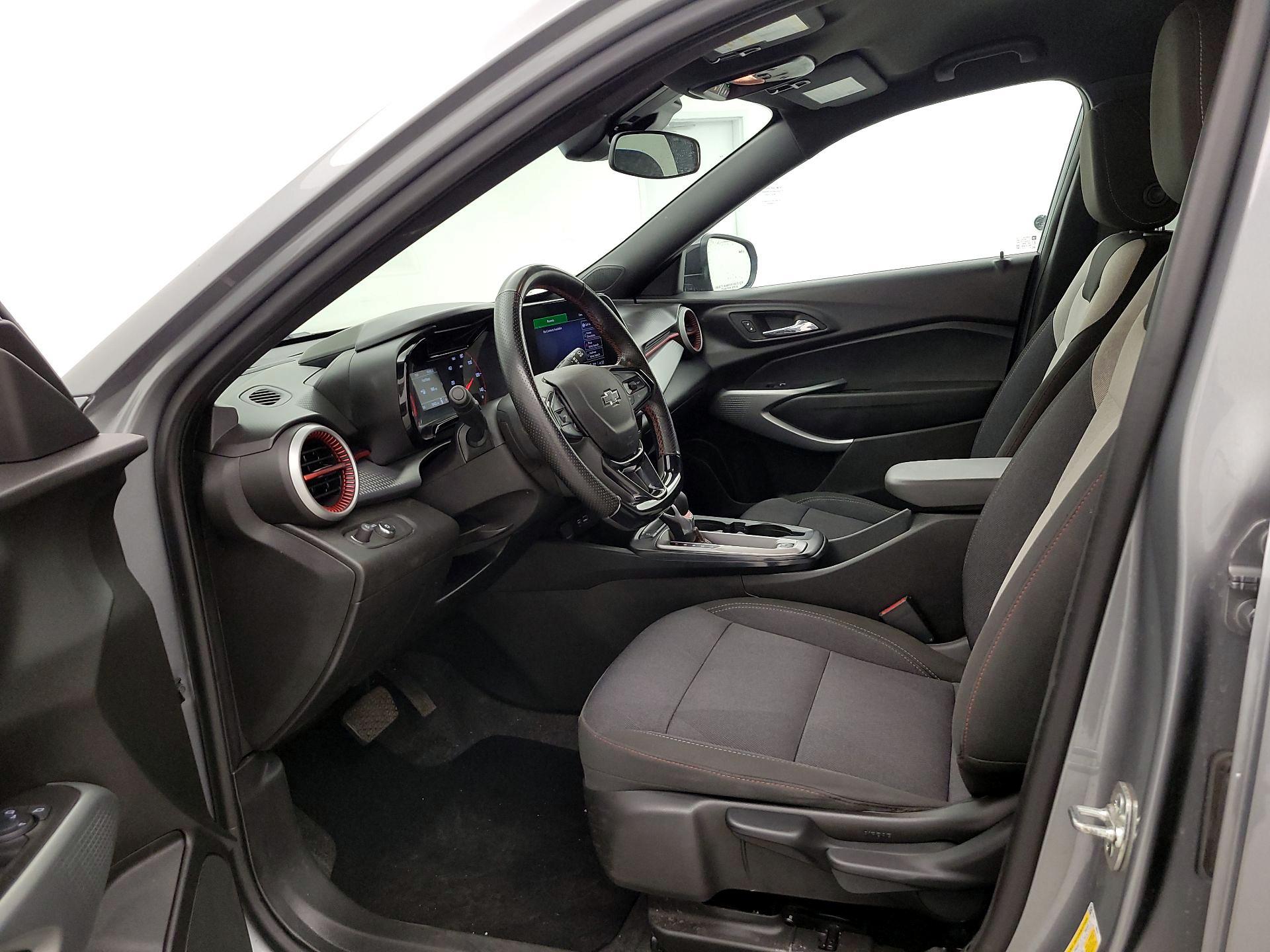 Thumbnail: 2025 Chevrolet Trax - 11