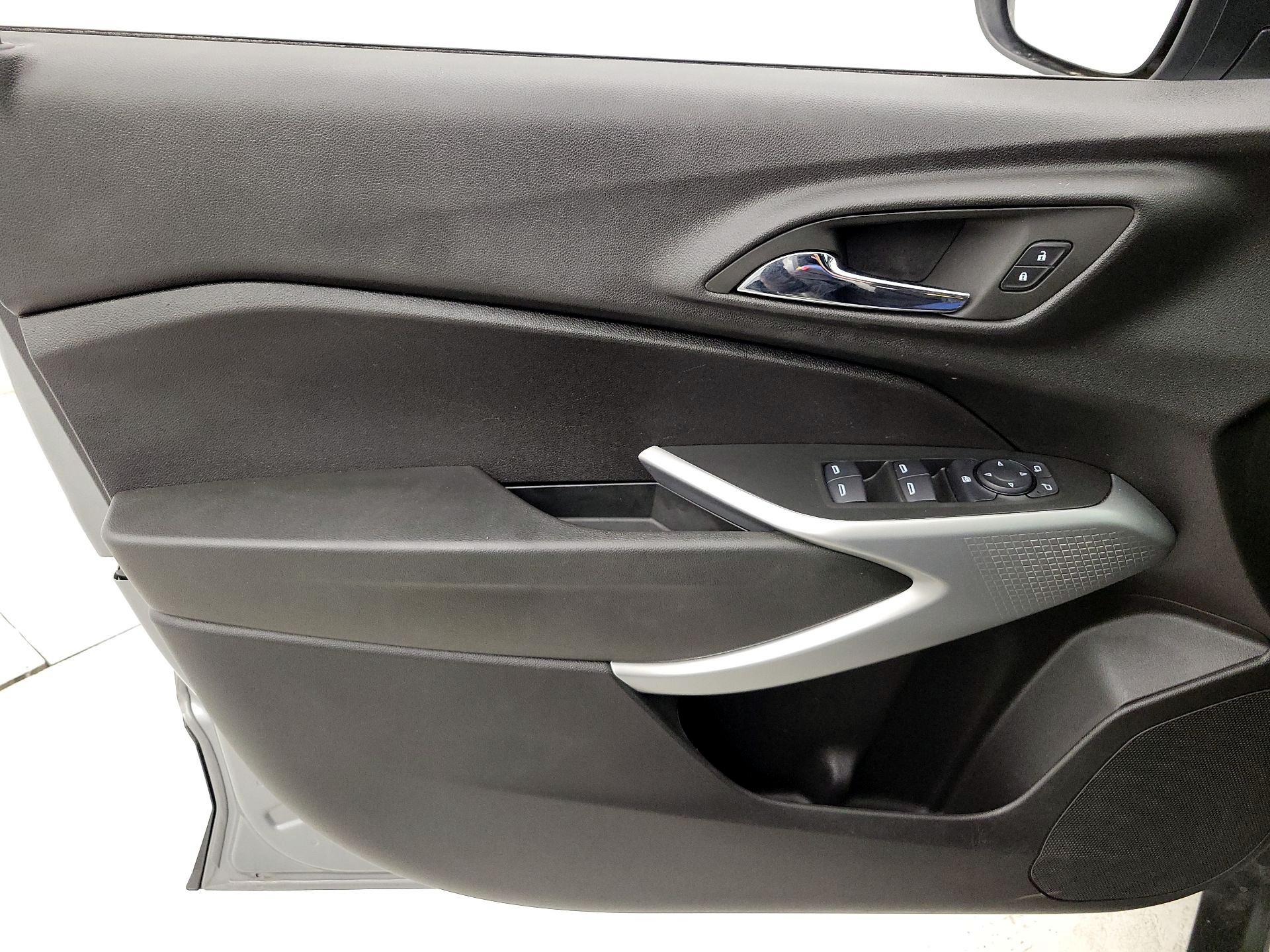 Thumbnail: 2025 Chevrolet Trax - 12