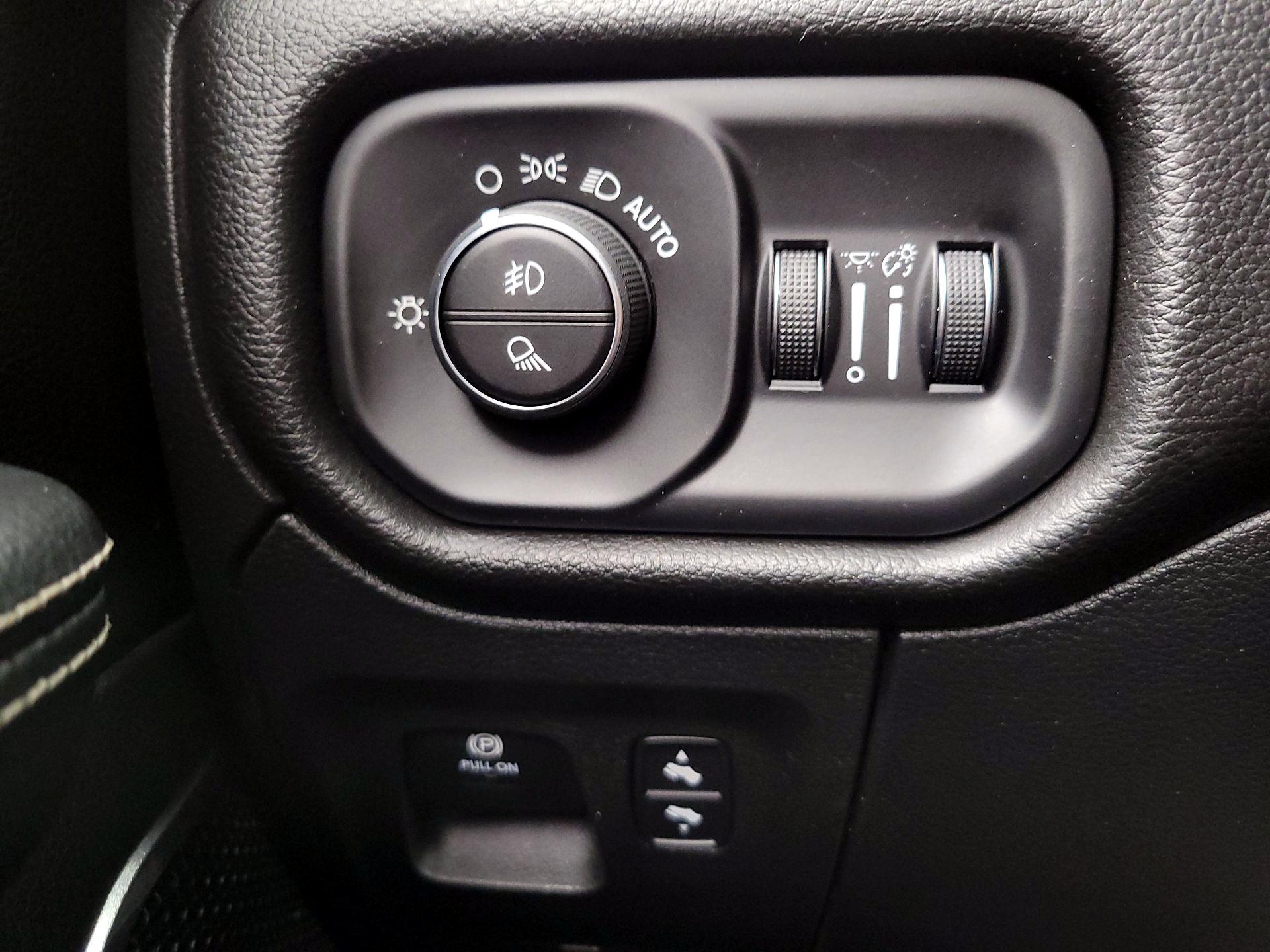 Thumbnail: 2023 RAM 1500 - 13