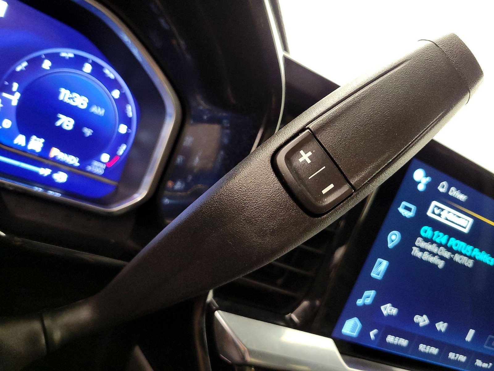 2023 Chevrolet Silverado 1500 LT - Photo 19