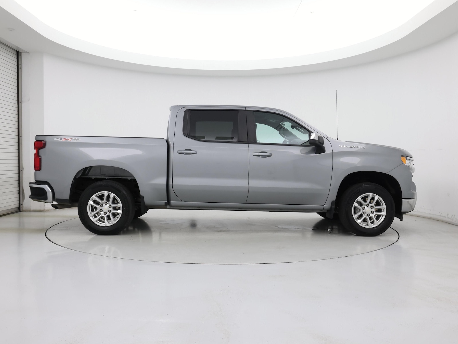 2023 Chevrolet Silverado 1500 LT - Photo 8