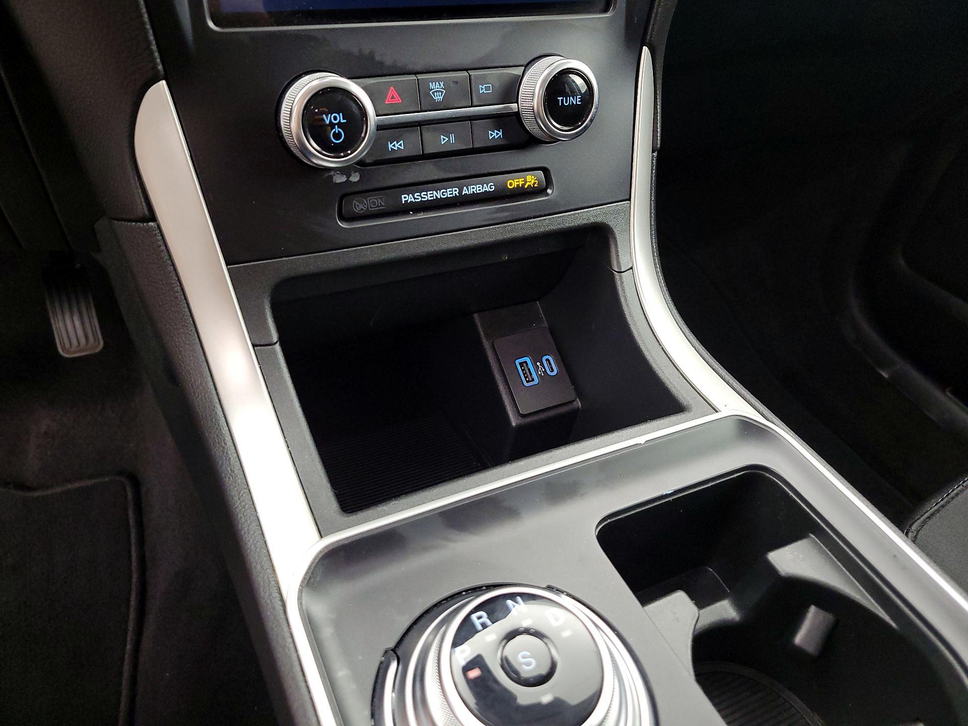 Thumbnail: 2024 Ford Edge - 18