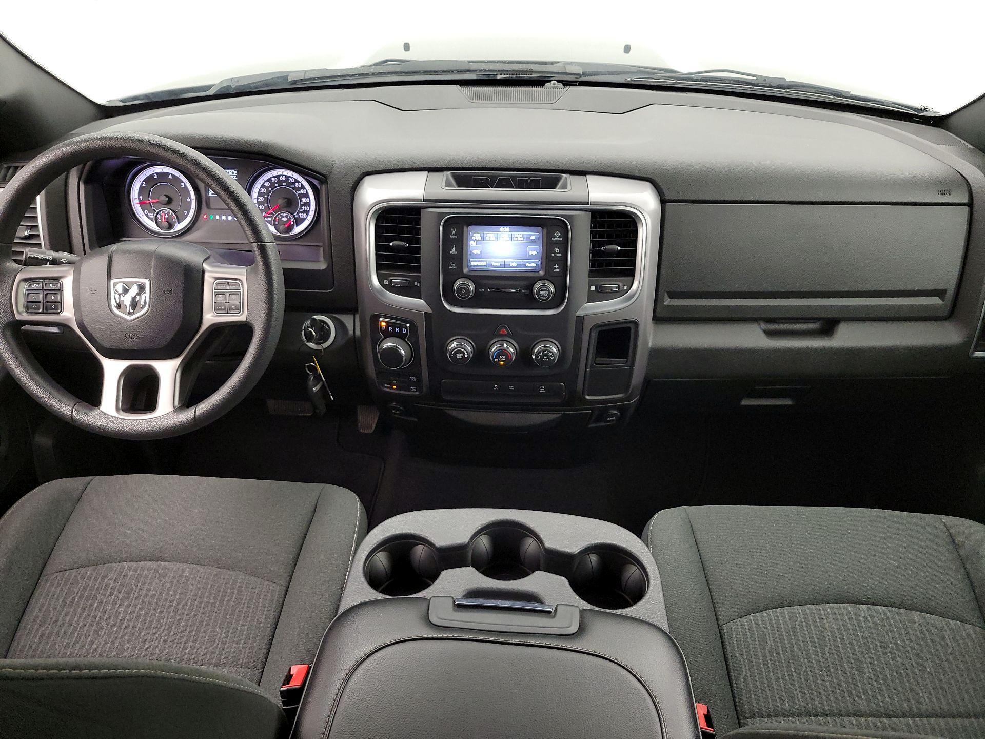 Thumbnail: 2022 RAM 1500 Classic - 9