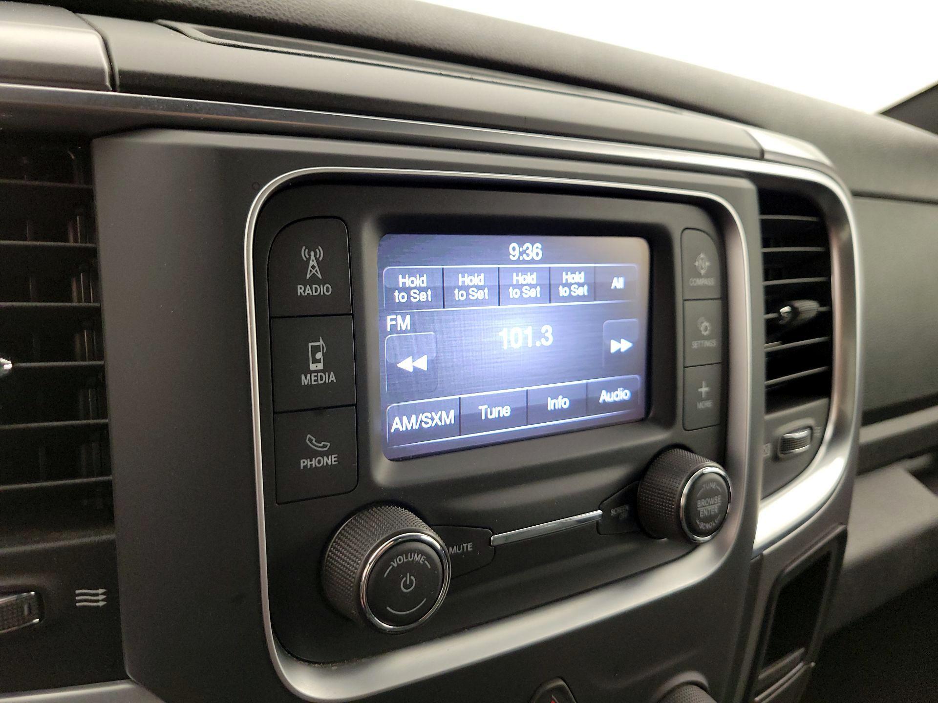 Thumbnail: 2022 RAM 1500 Classic - 15