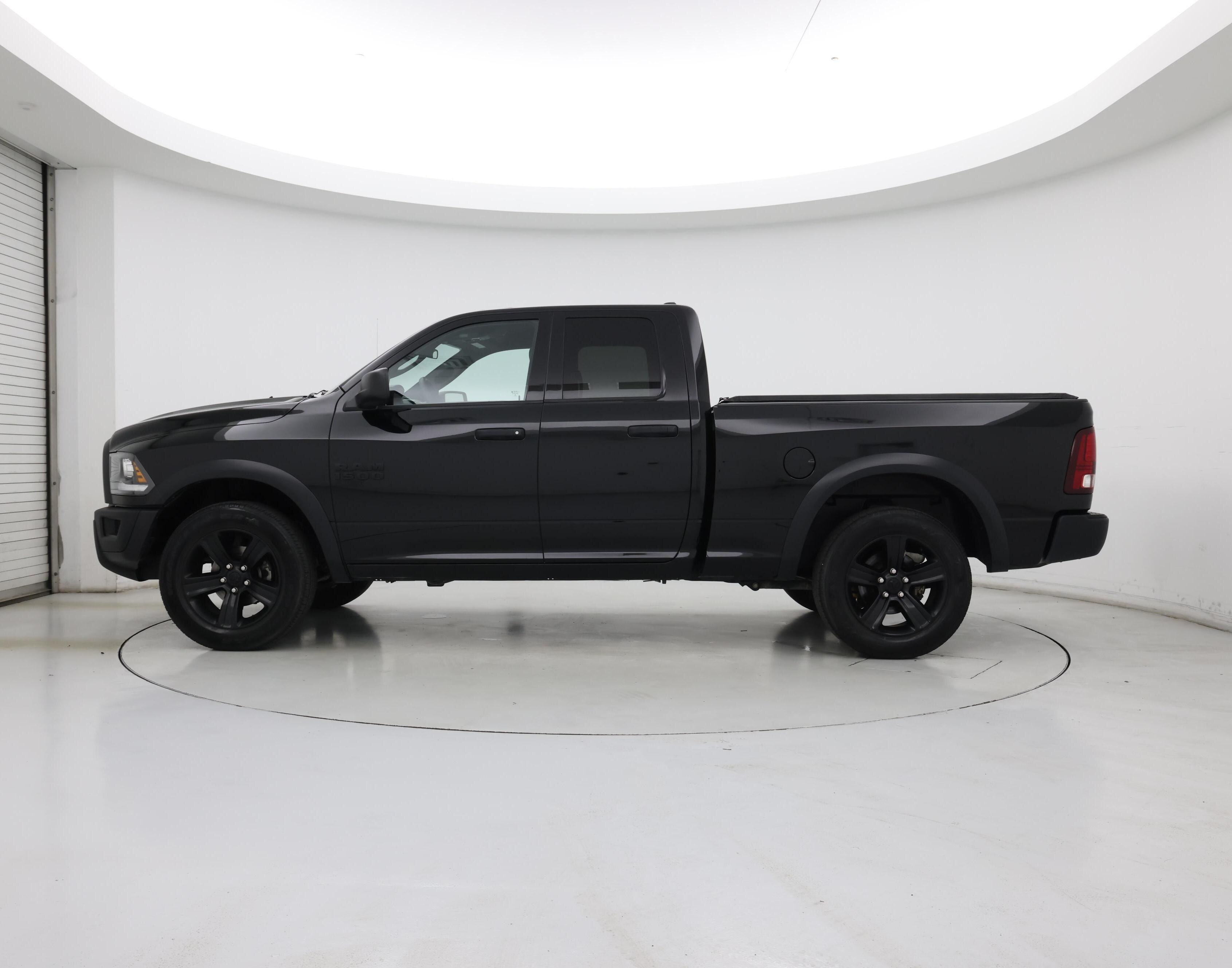Thumbnail: 2022 RAM 1500 Classic - 3