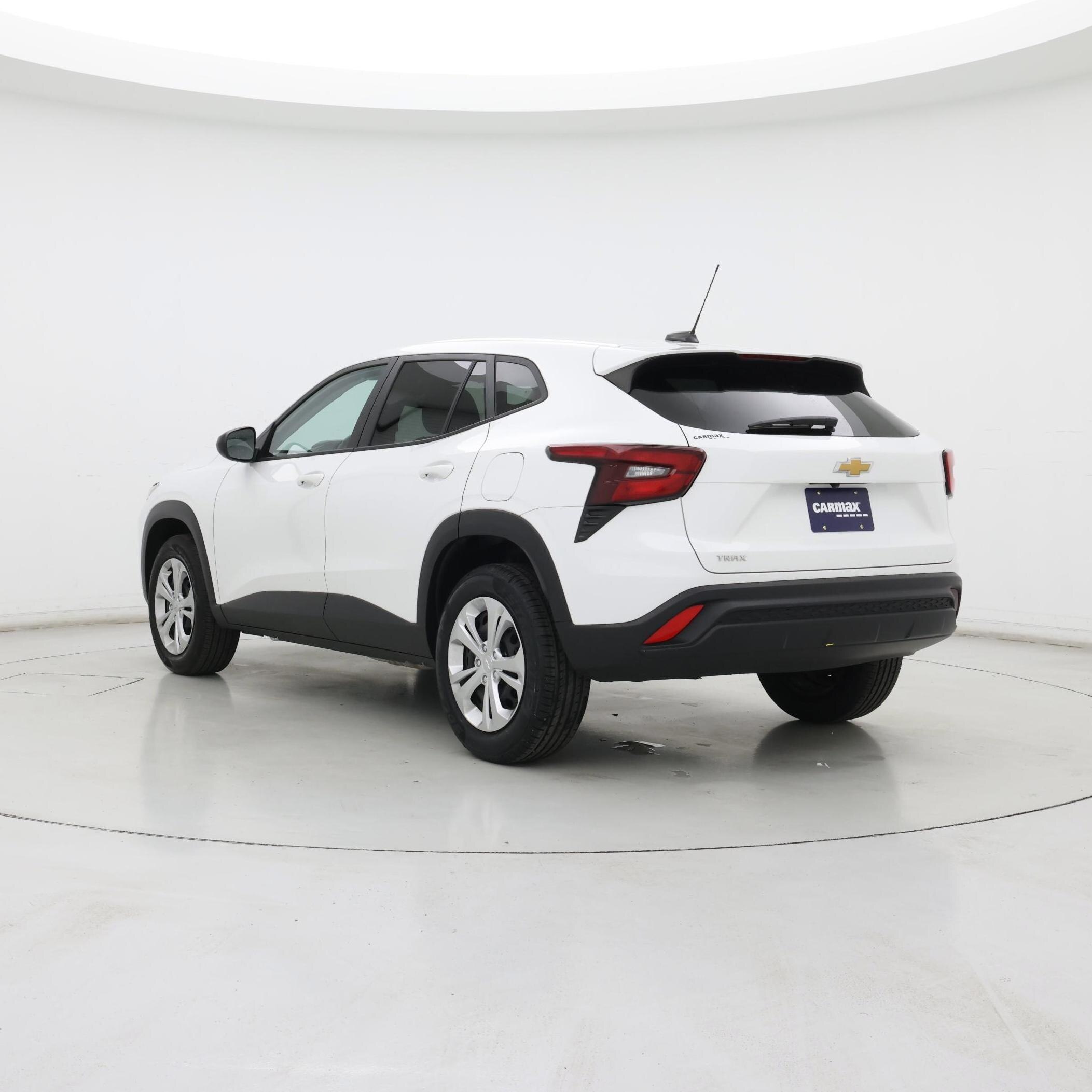 Thumbnail: 2024 Chevrolet Trax - 2