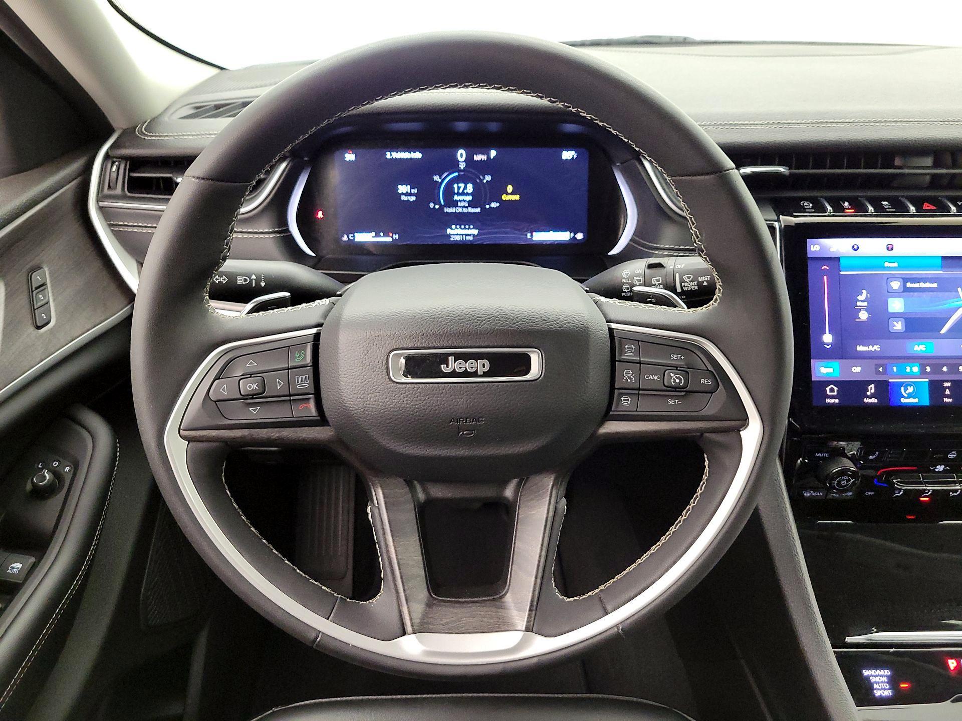 Thumbnail: 2023 Jeep Grand Cherokee L - 10