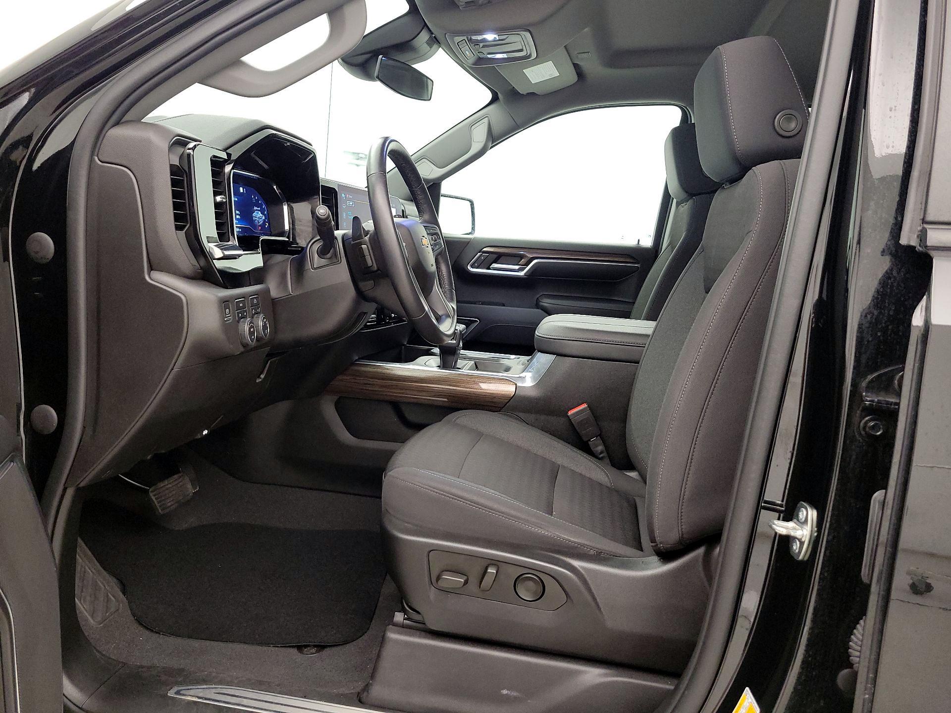 Thumbnail: 2023 Chevrolet Silverado 1500 - 11