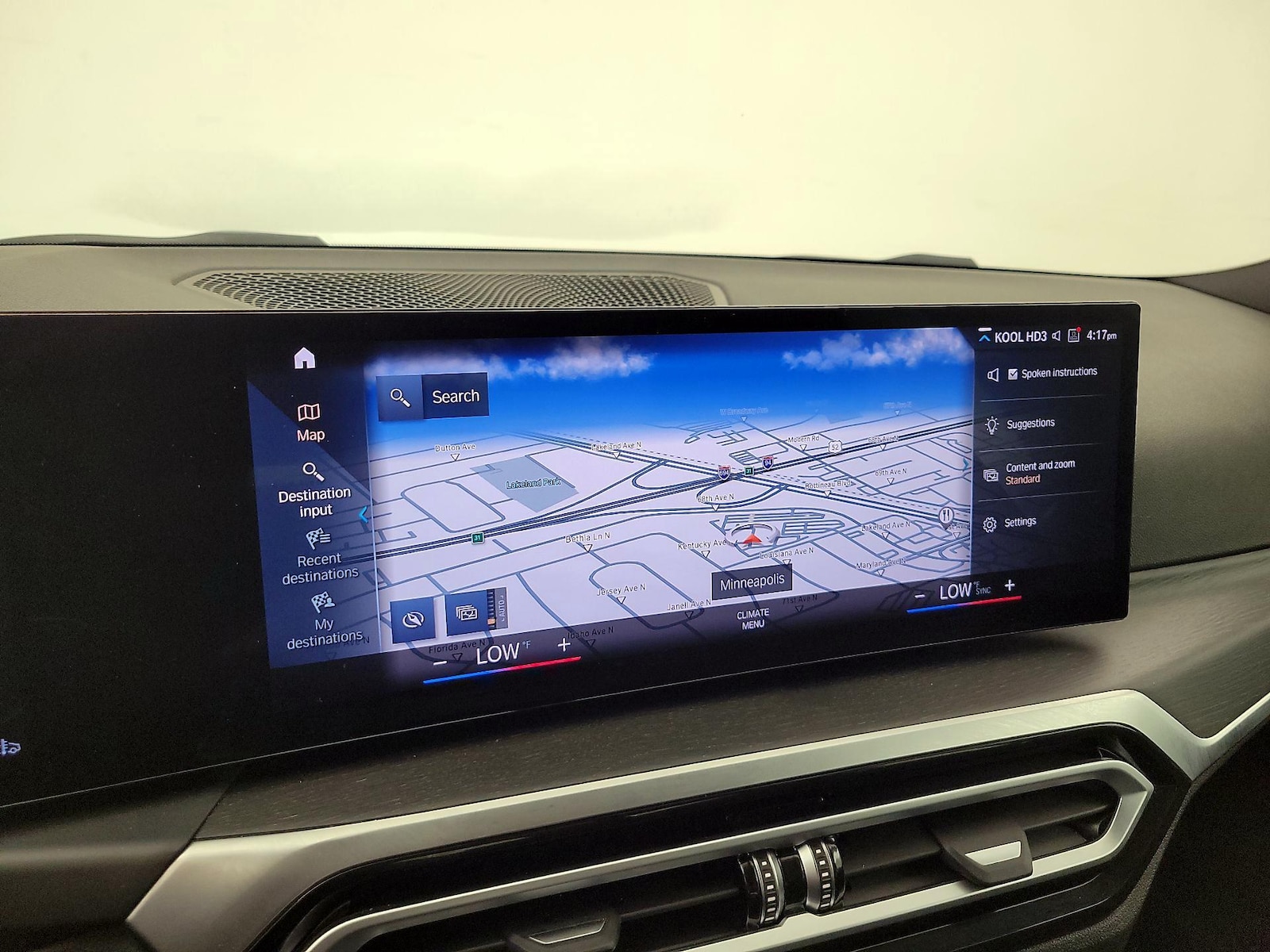 2024 BMW 3 Series 330i - Photo 15
