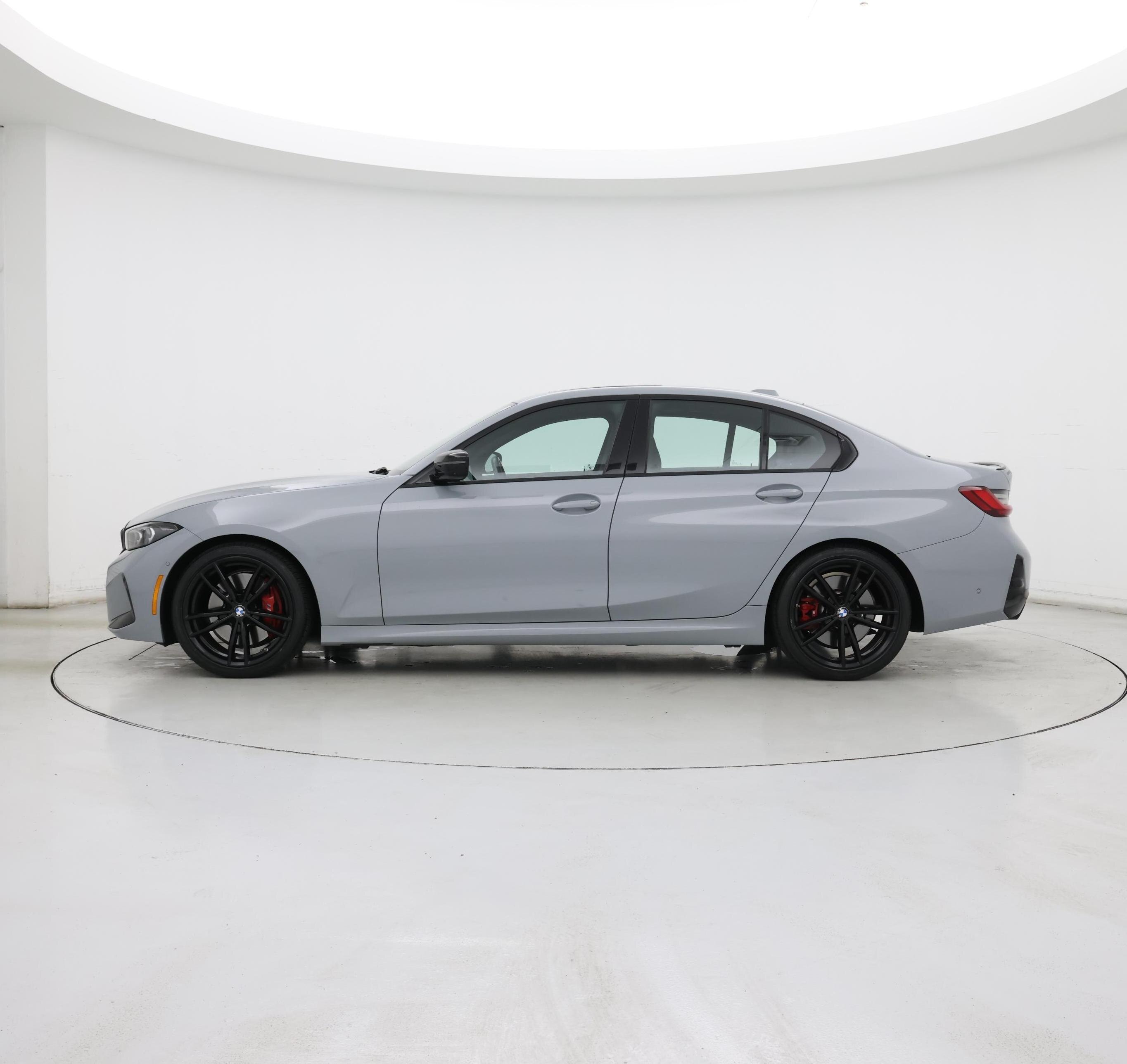 Thumbnail: 2024 BMW 3 Series - 3